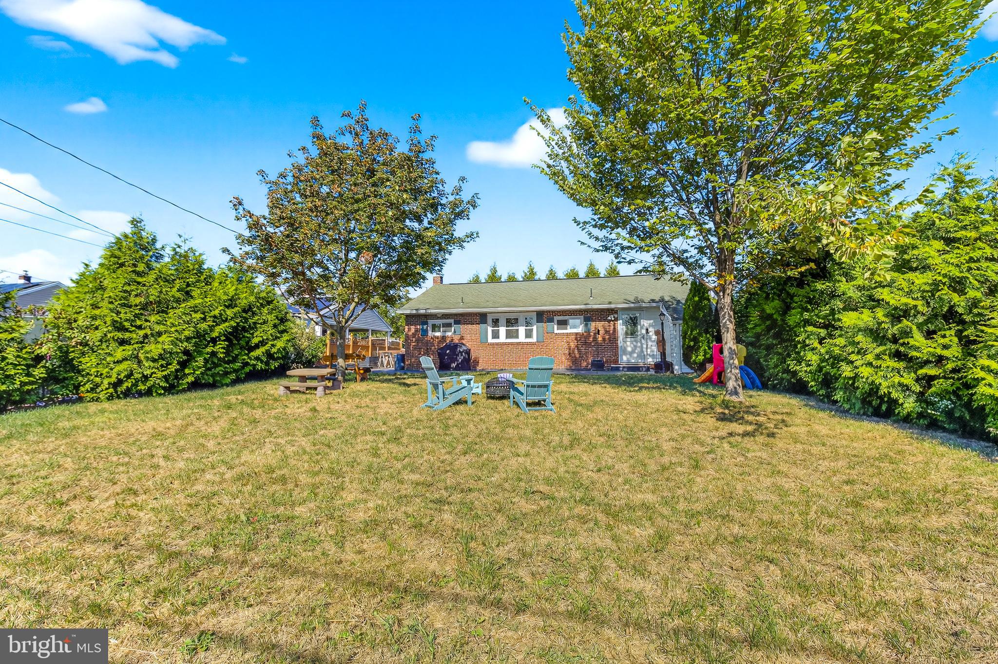 COLONIAL PARK - Residential