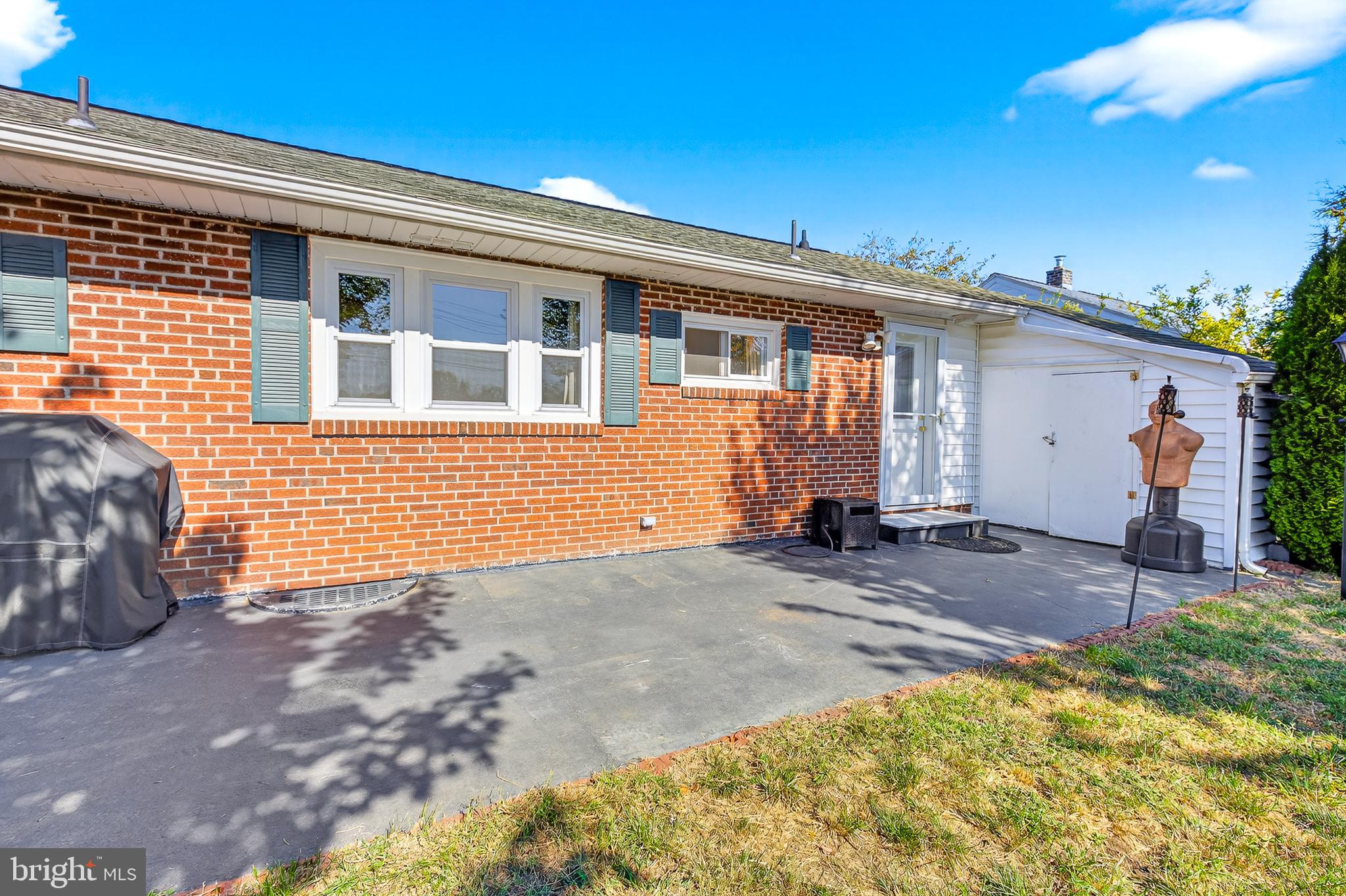 COLONIAL PARK - Residential