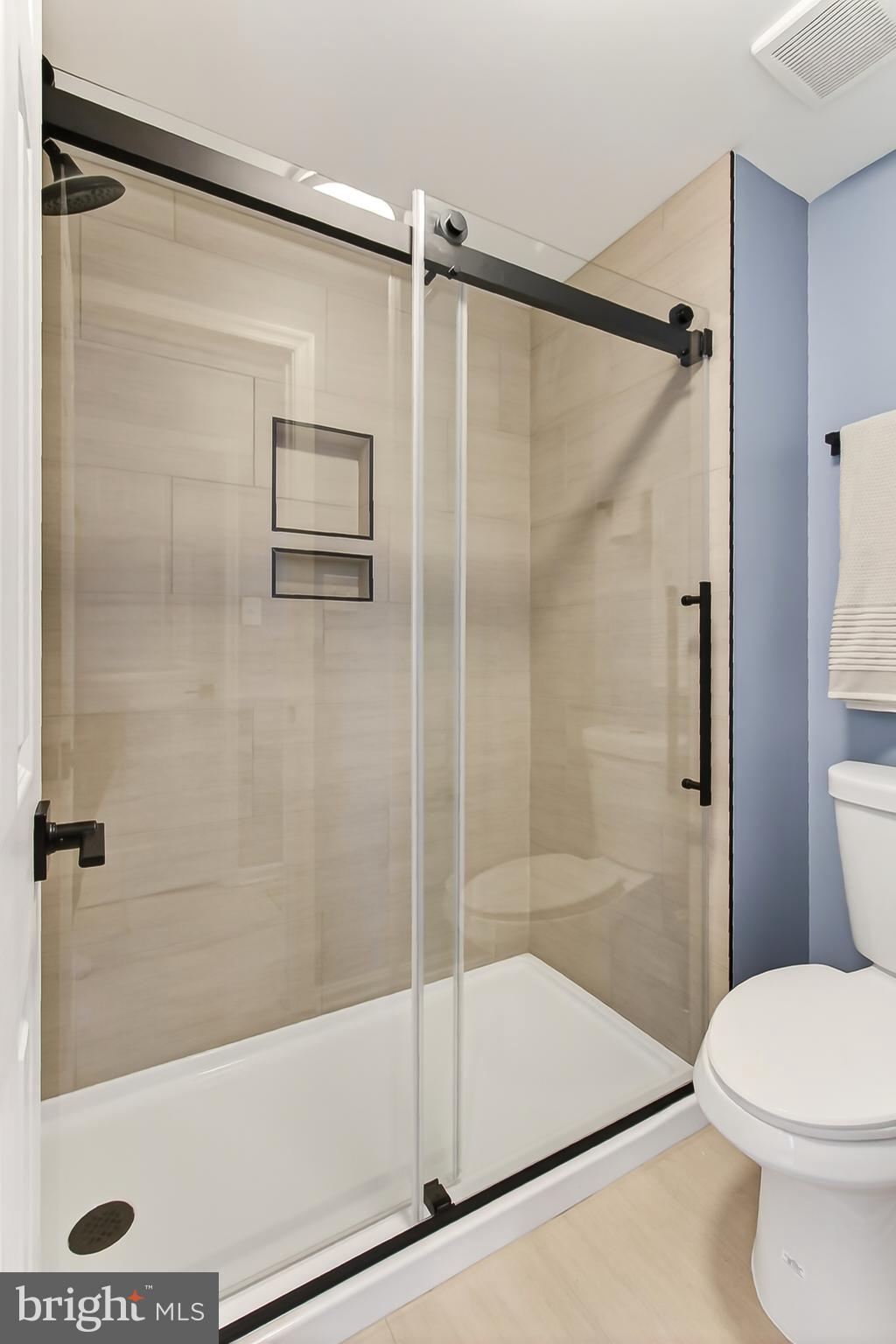 MONTCLAIR - Residential