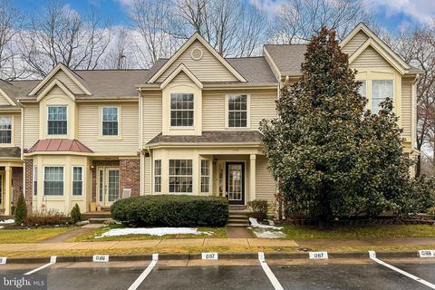 Photo of 15761 Widewater Drive, DUMFRIES, VA 22025 (MLS # VAPW2112886)