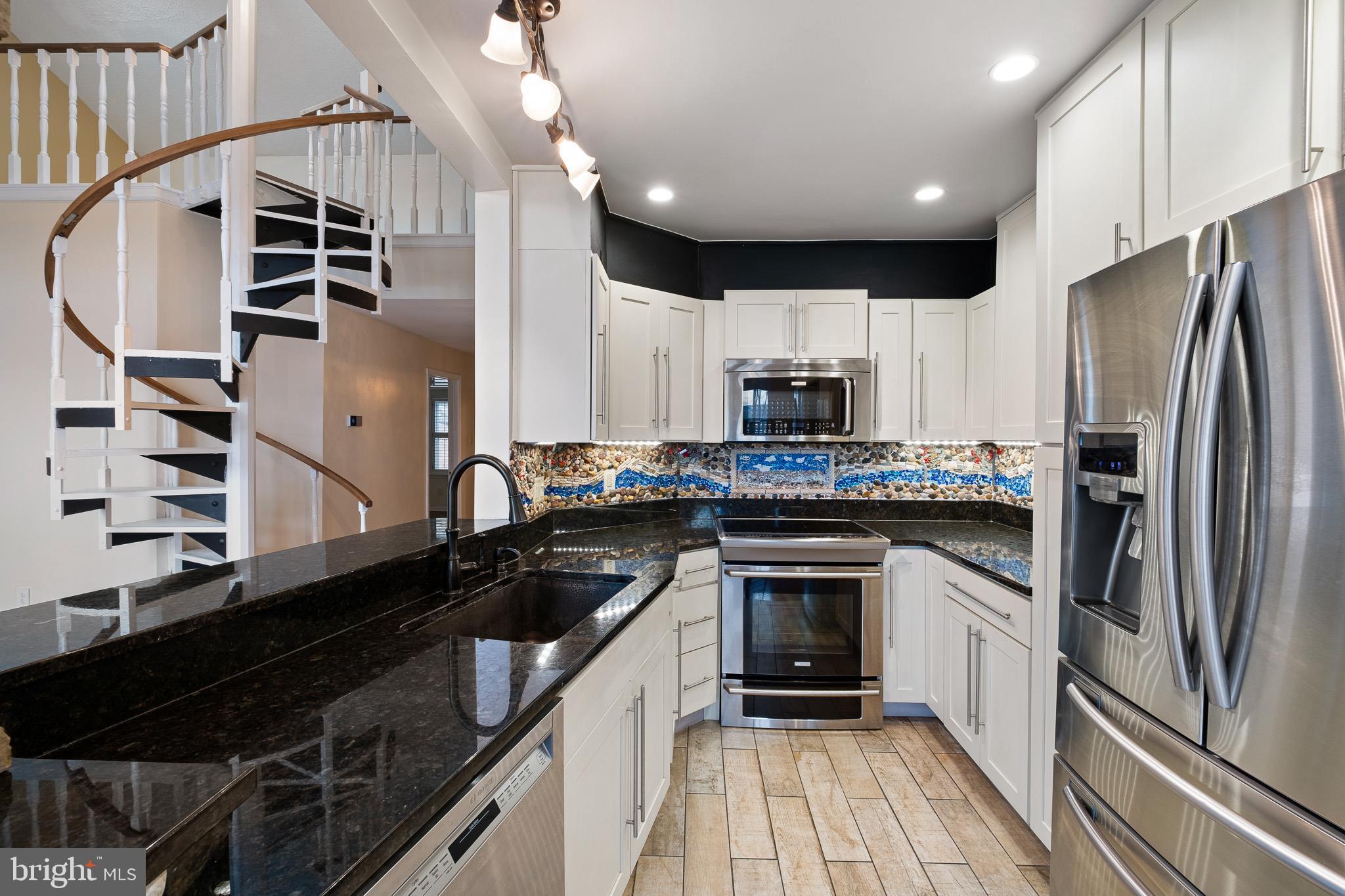 4611 BIRCH CIRCLE 132