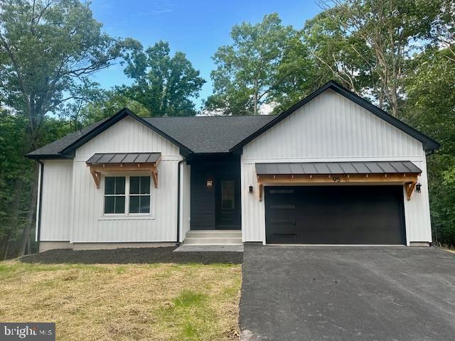 LAKE HOLIDAY ESTATES - Residential