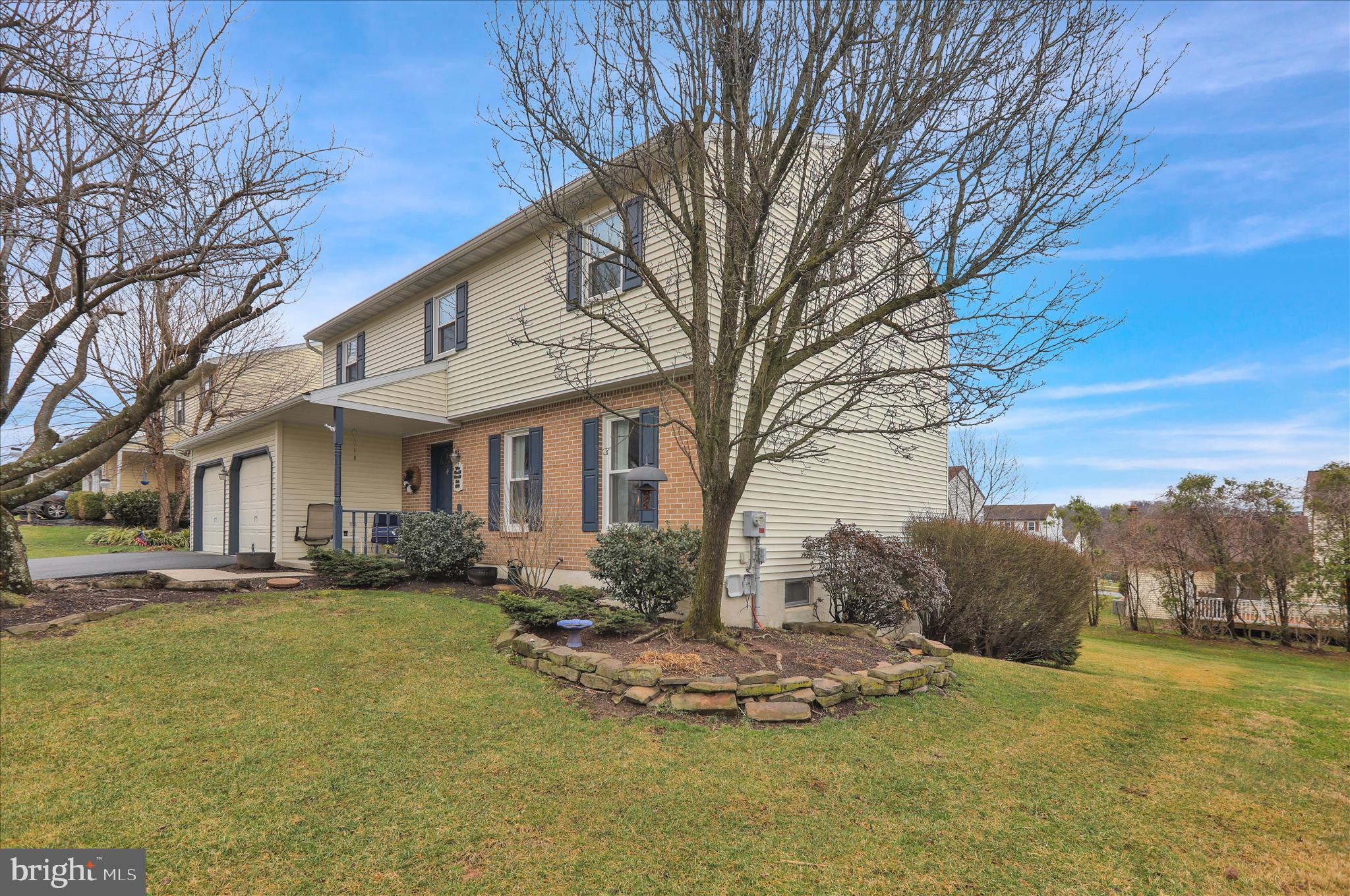 1860 S MOUNTAIN DRIVE