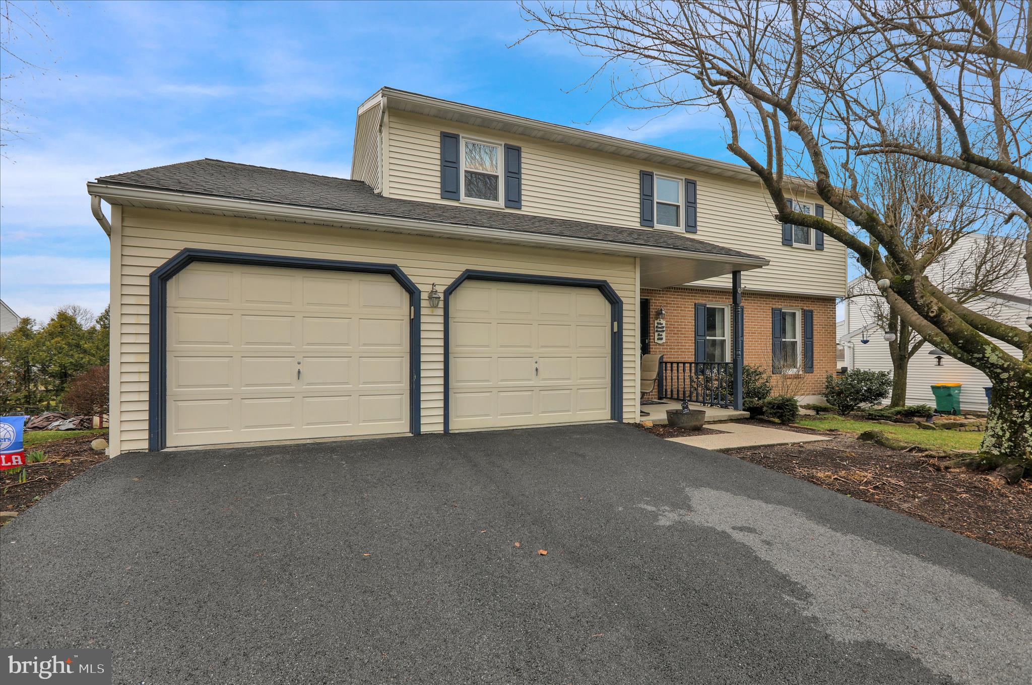 1860 S MOUNTAIN DRIVE