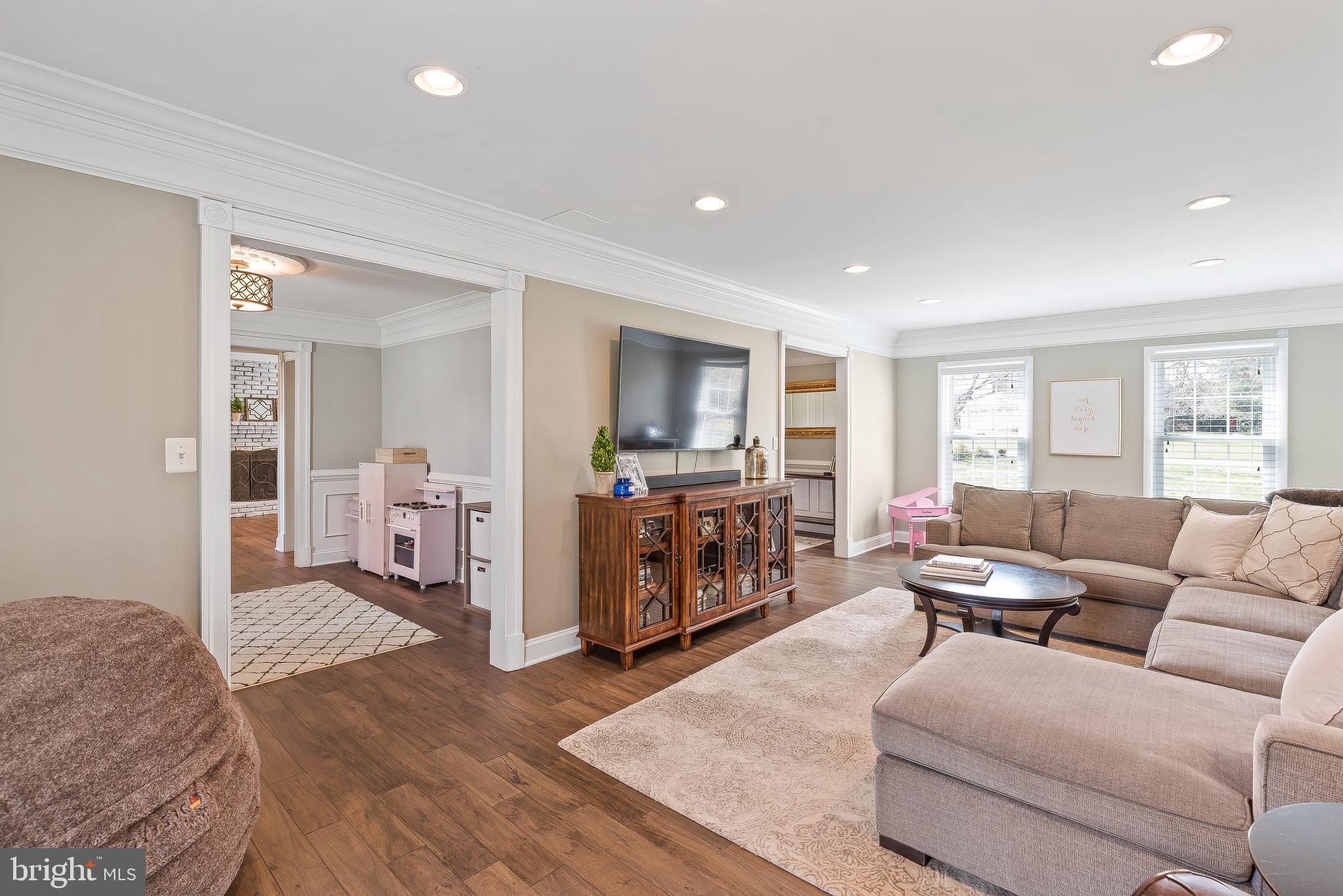 HARDESTY ESTATES - Residential