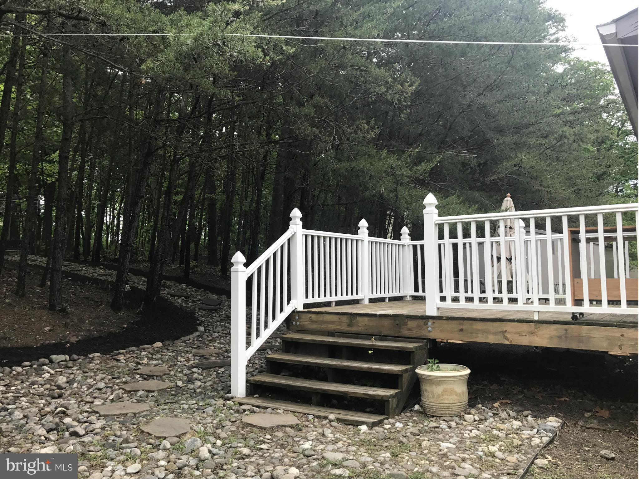 RIDGEFIELD - Residential