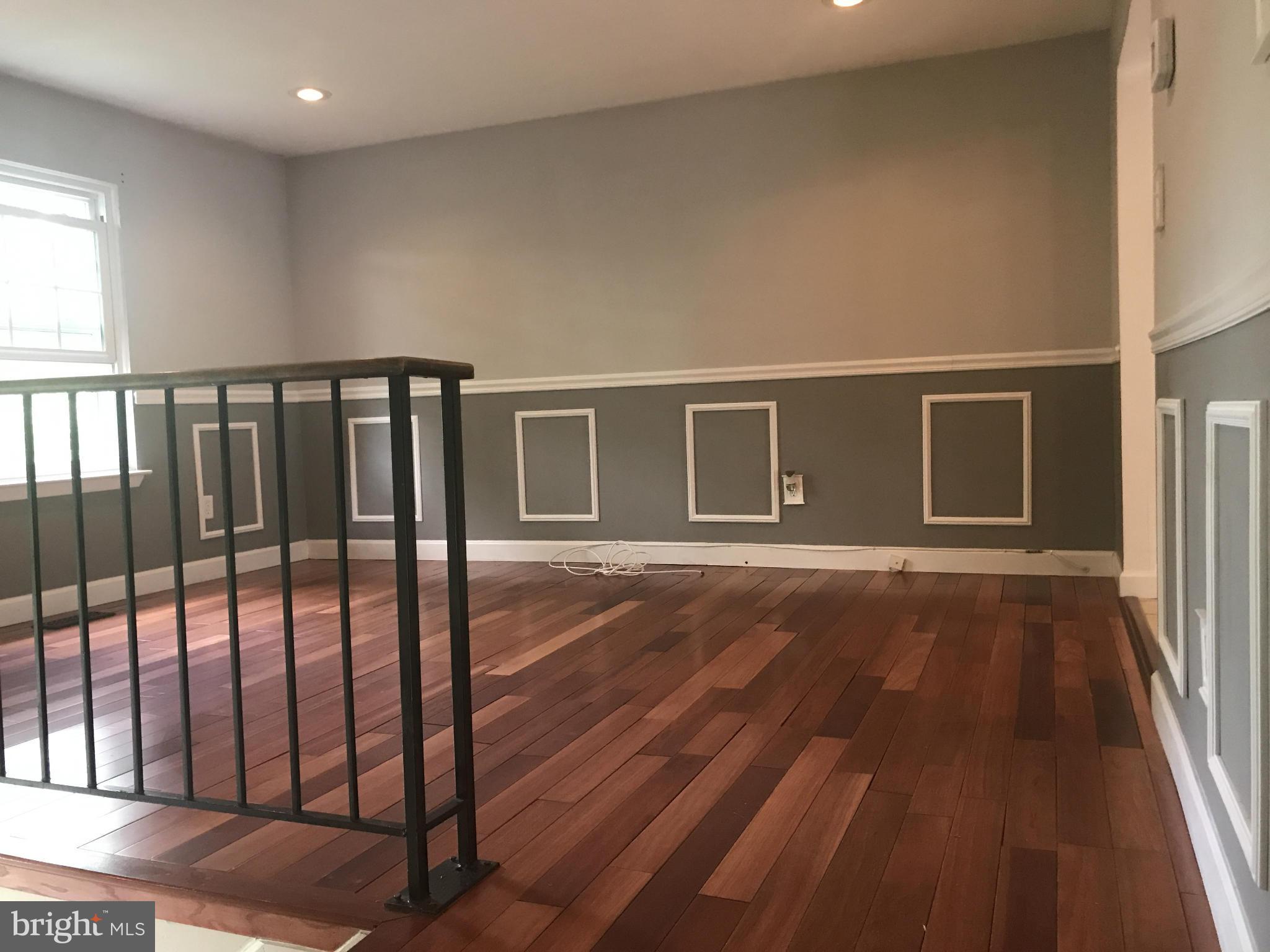 RIDGEFIELD - Residential