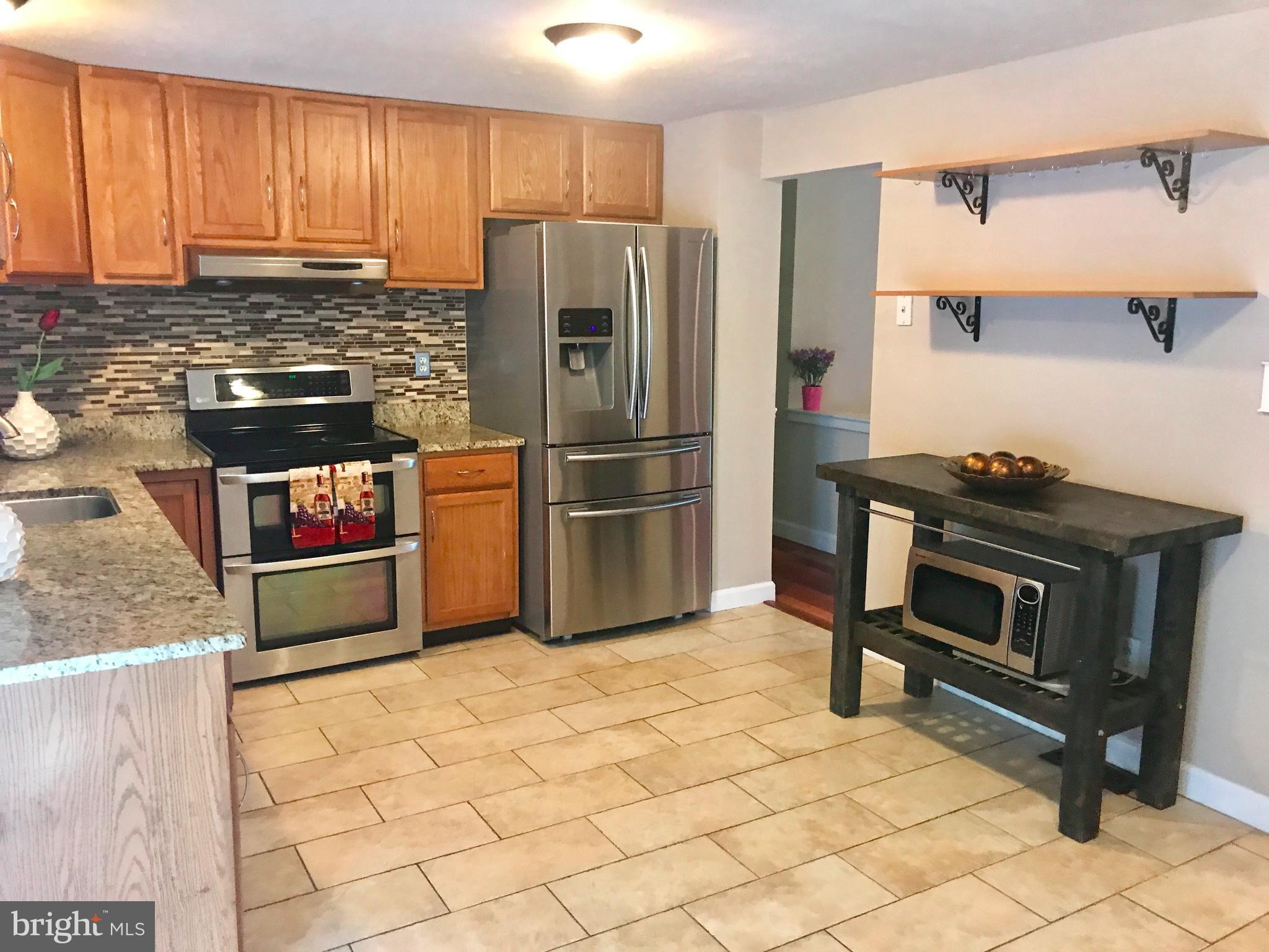 RIDGEFIELD - Residential