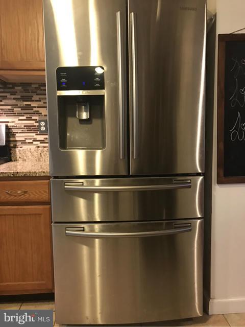 RIDGEFIELD - Residential