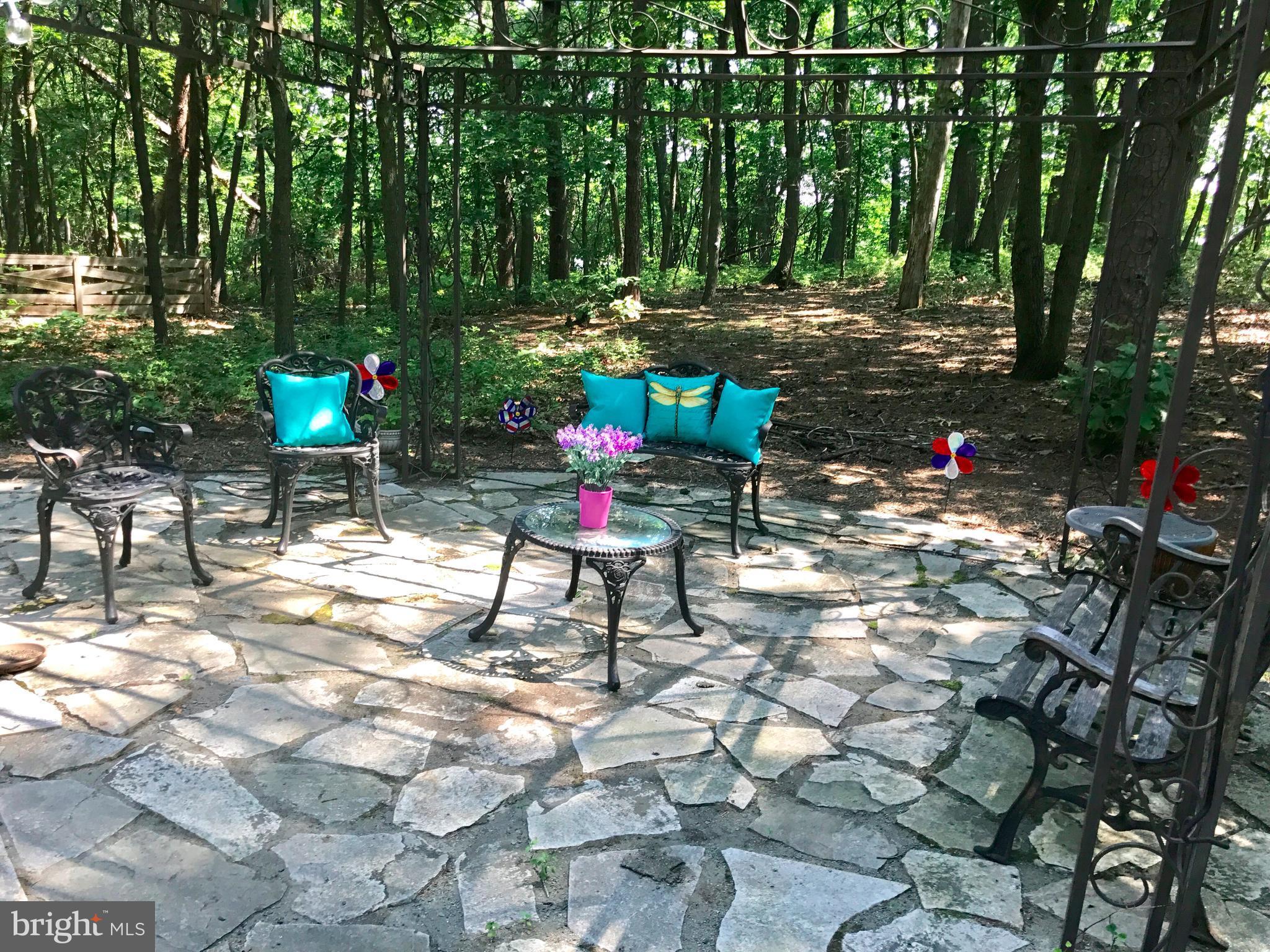 RIDGEFIELD - Residential