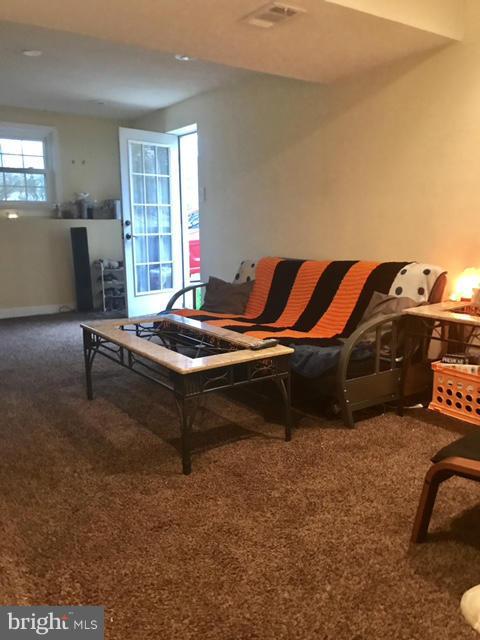 RIDGEFIELD - Residential