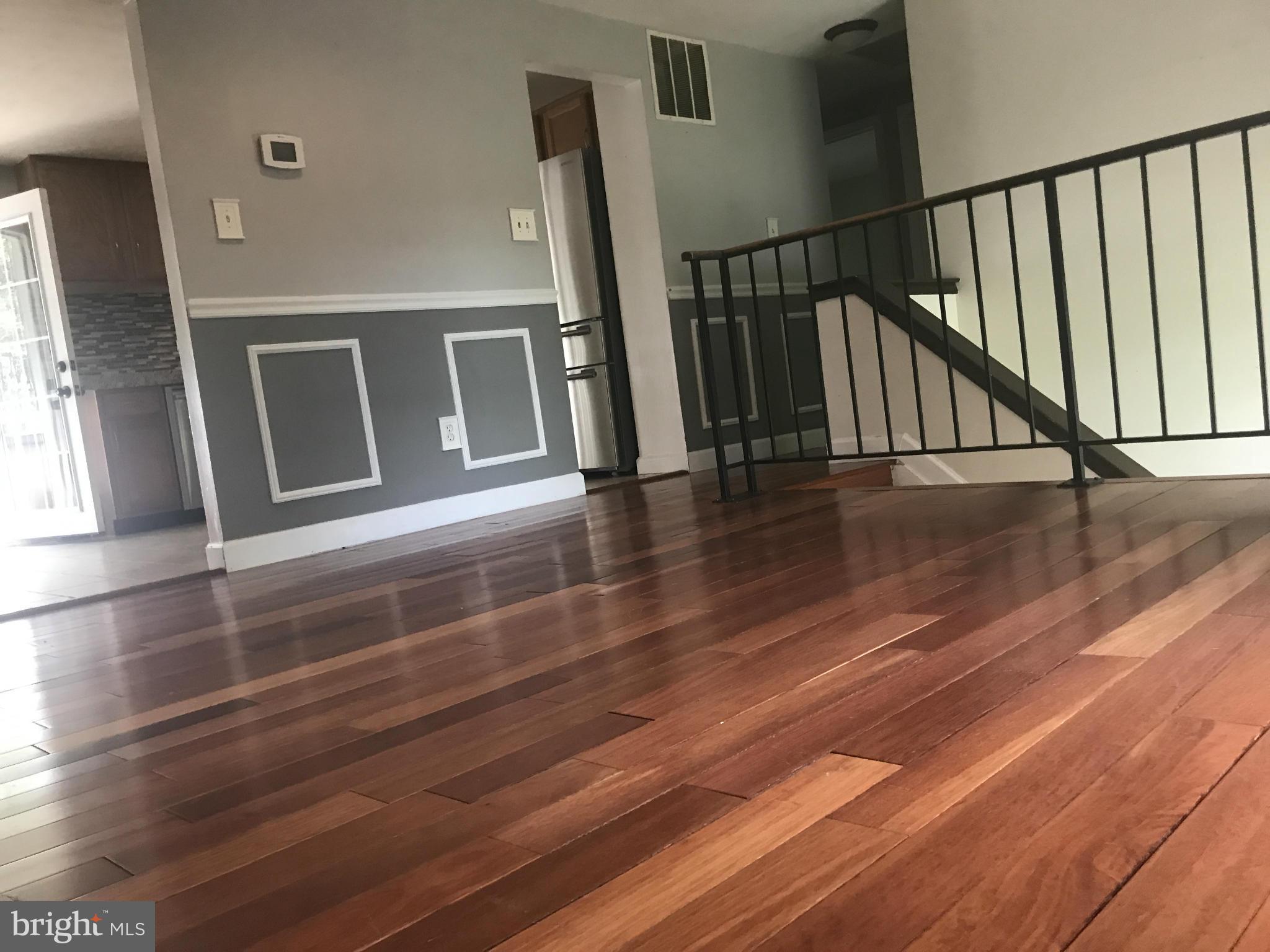 RIDGEFIELD - Residential