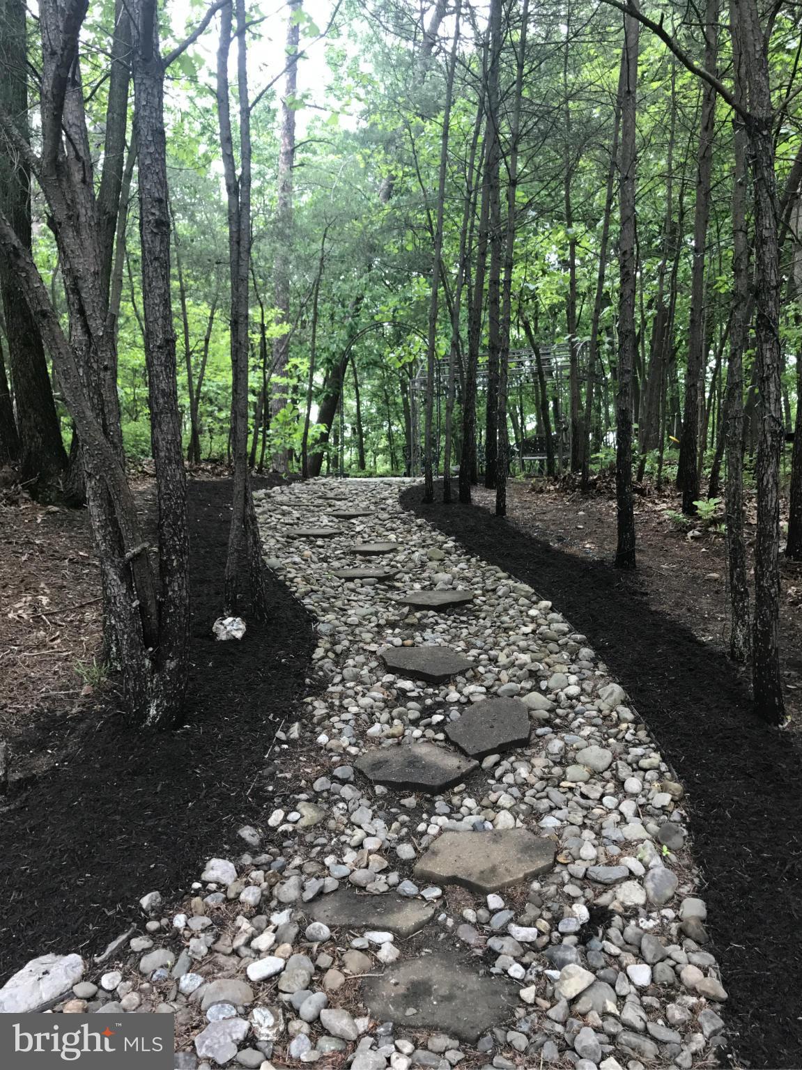 RIDGEFIELD - Residential