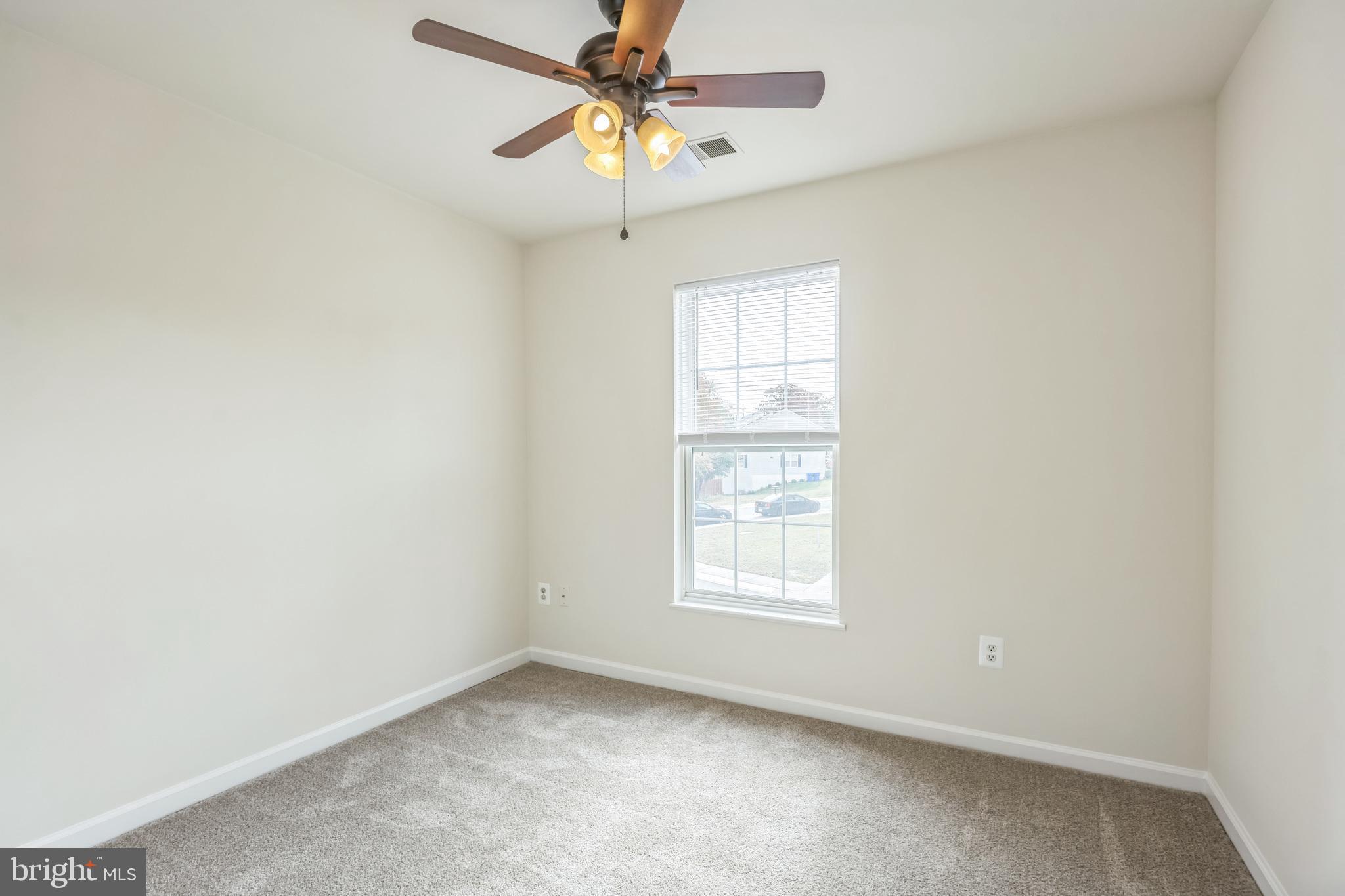 LAKEWOOD ESTATES - Residential