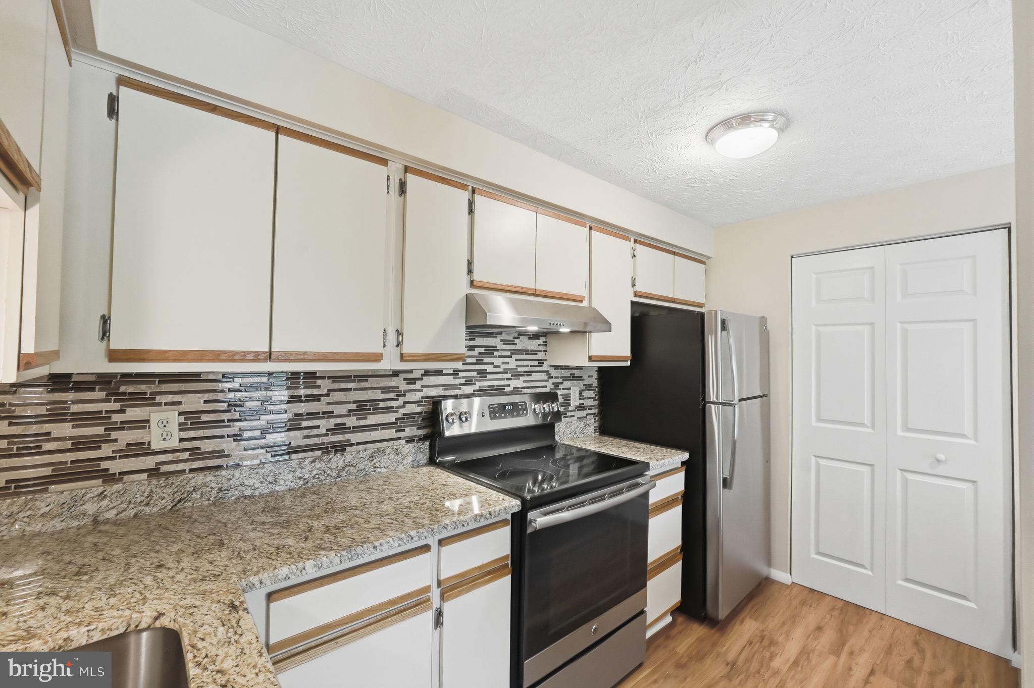 4410 GROOMBRIDGE WAY J 29/10J