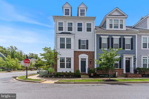 Townhouse For Rent - 37 Mustang Drive<br/> LA PLATA, MD 20646