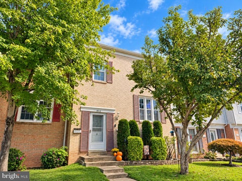 Photo of 9510 Covington Place, MANASSAS, VA 20109 (MLS # VAPW2132326)
