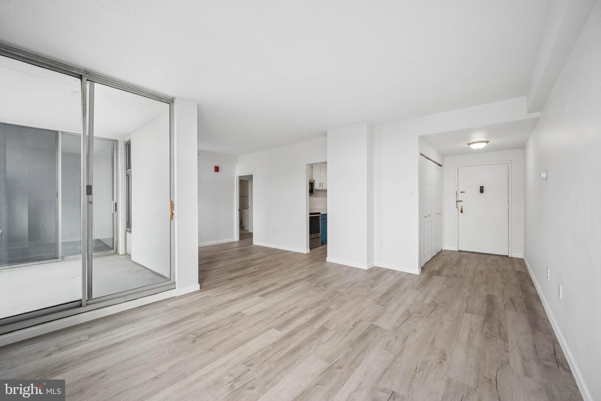 28 ALLEGHENY AVENUE 903