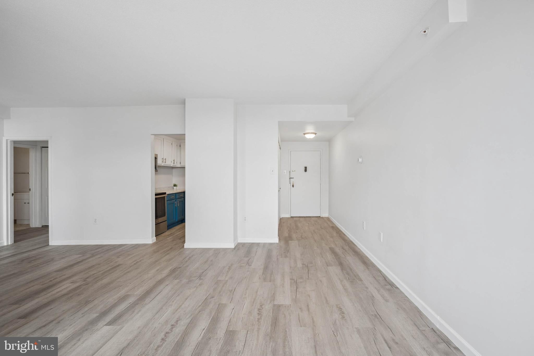 28 ALLEGHENY AVENUE 903