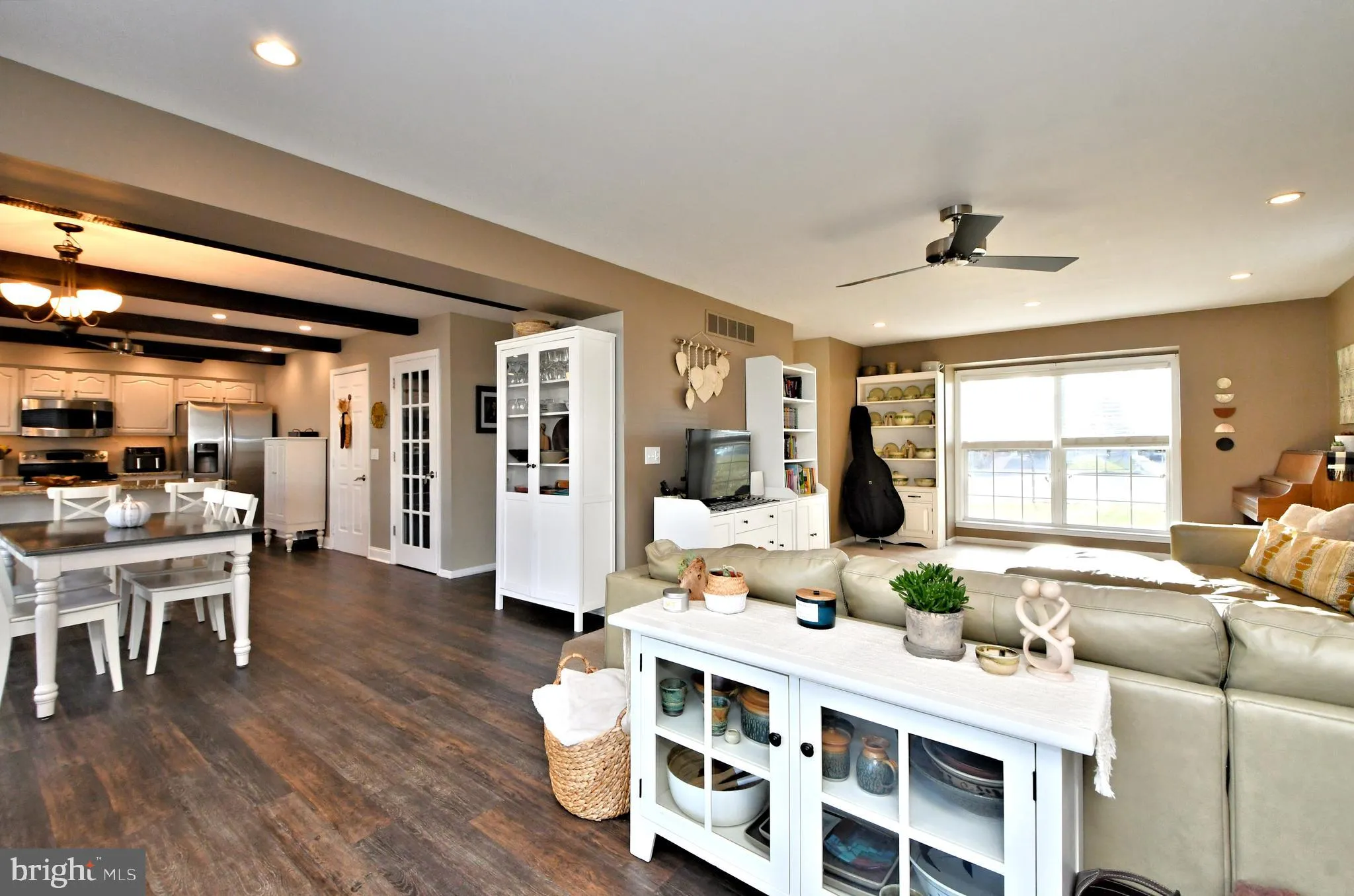 Telford, Pennsylvania 18969, United States, 3 Bedrooms Bedrooms, ,3 BathroomsBathrooms,Residential,Pending,28336