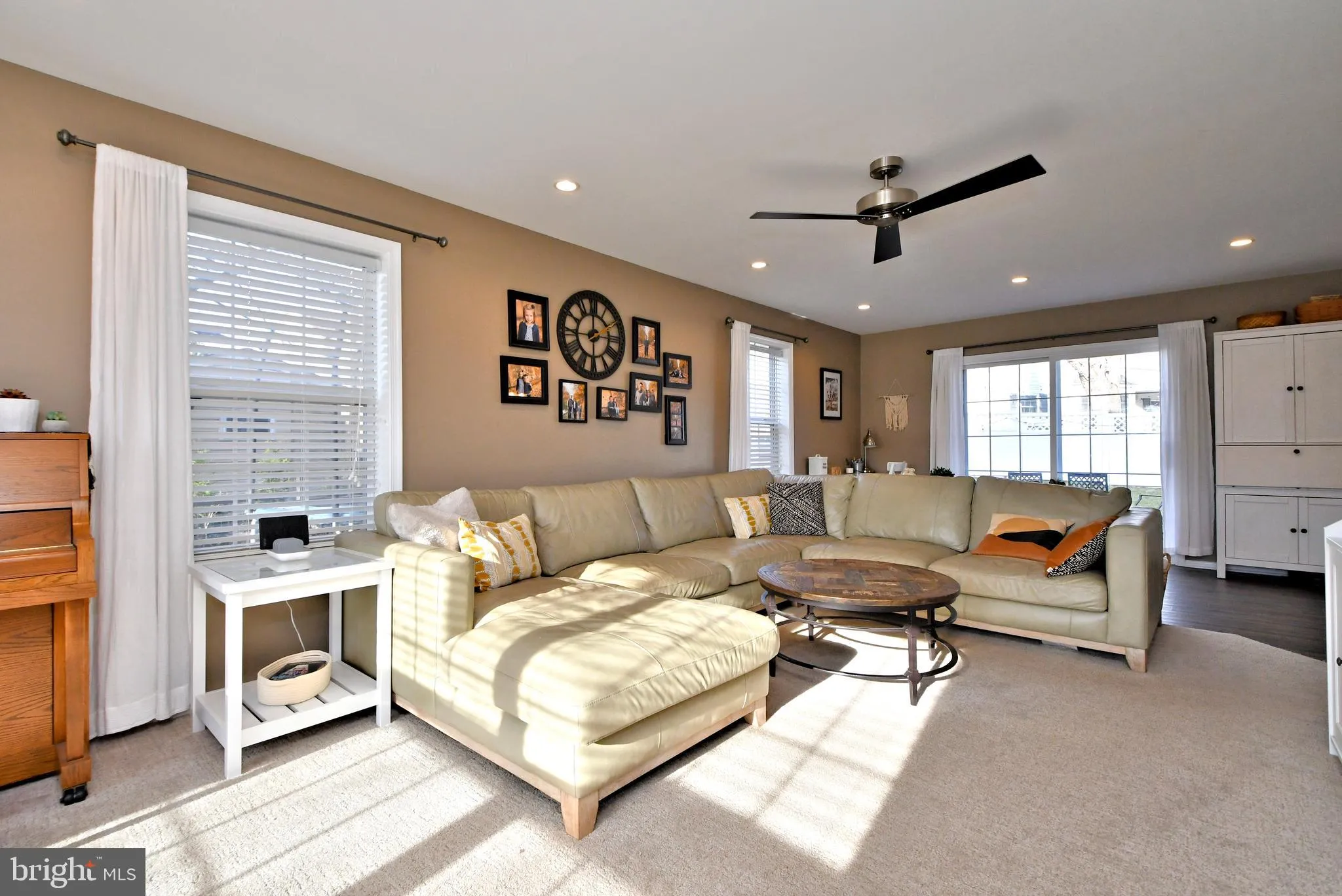 Telford, Pennsylvania 18969, United States, 3 Bedrooms Bedrooms, ,3 BathroomsBathrooms,Residential,Pending,28336