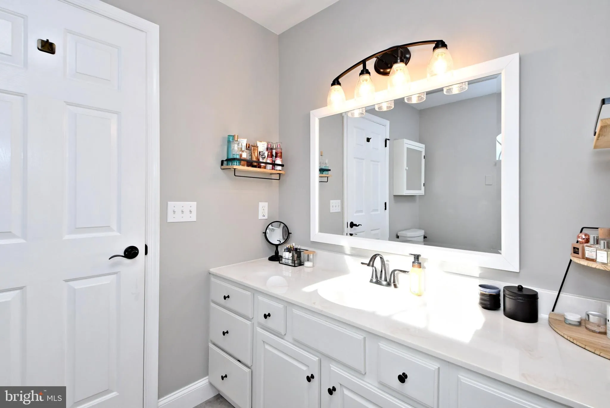 Telford, Pennsylvania 18969, United States, 3 Bedrooms Bedrooms, ,3 BathroomsBathrooms,Residential,Pending,28336