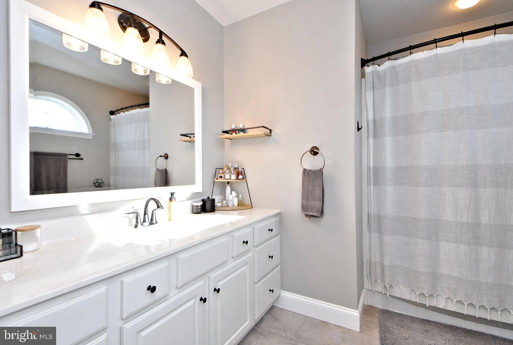 Telford, Pennsylvania 18969, United States, 3 Bedrooms Bedrooms, ,3 BathroomsBathrooms,Residential,Pending,28336