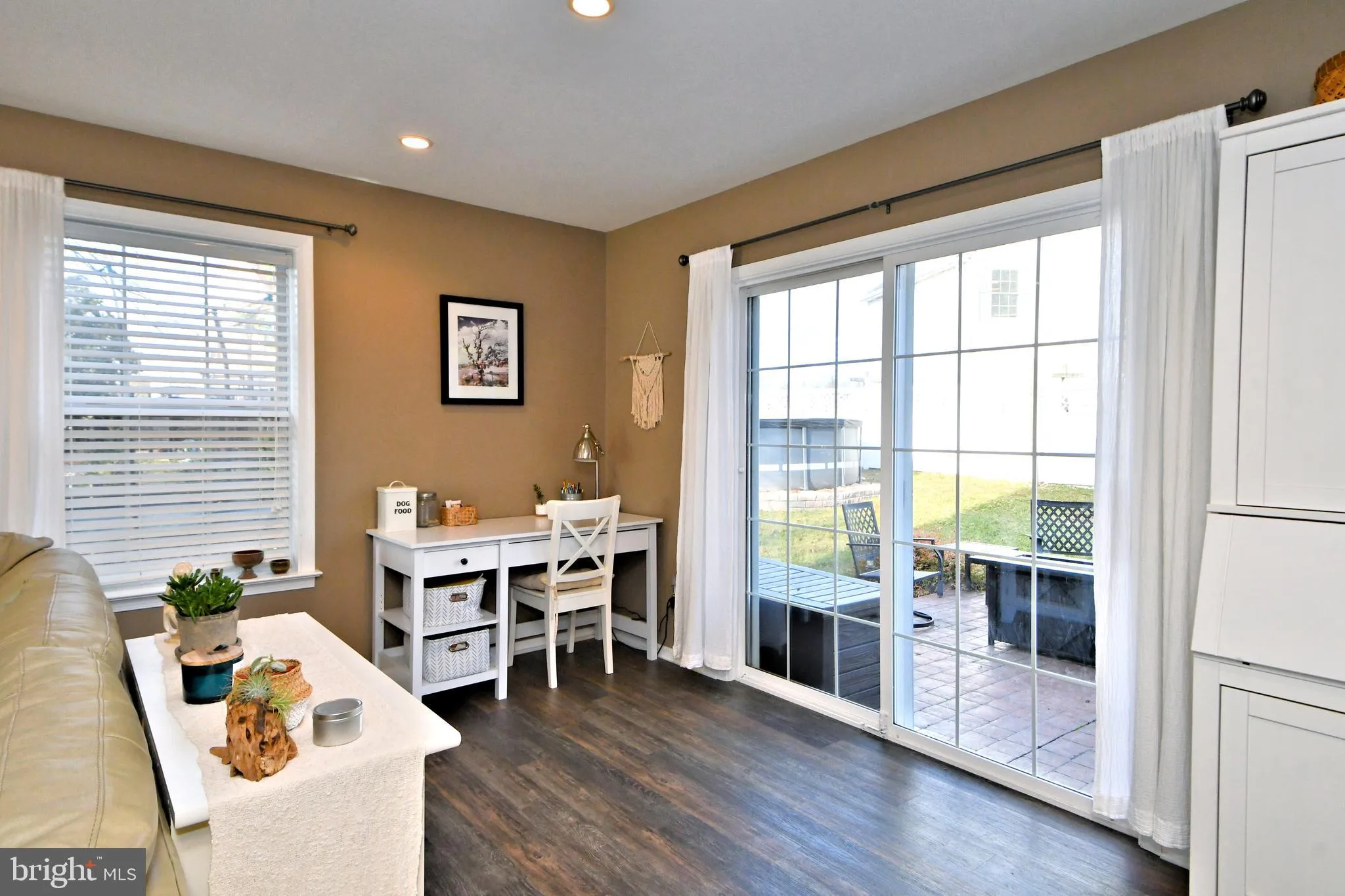 Telford, Pennsylvania 18969, United States, 3 Bedrooms Bedrooms, ,3 BathroomsBathrooms,Residential,Pending,28336