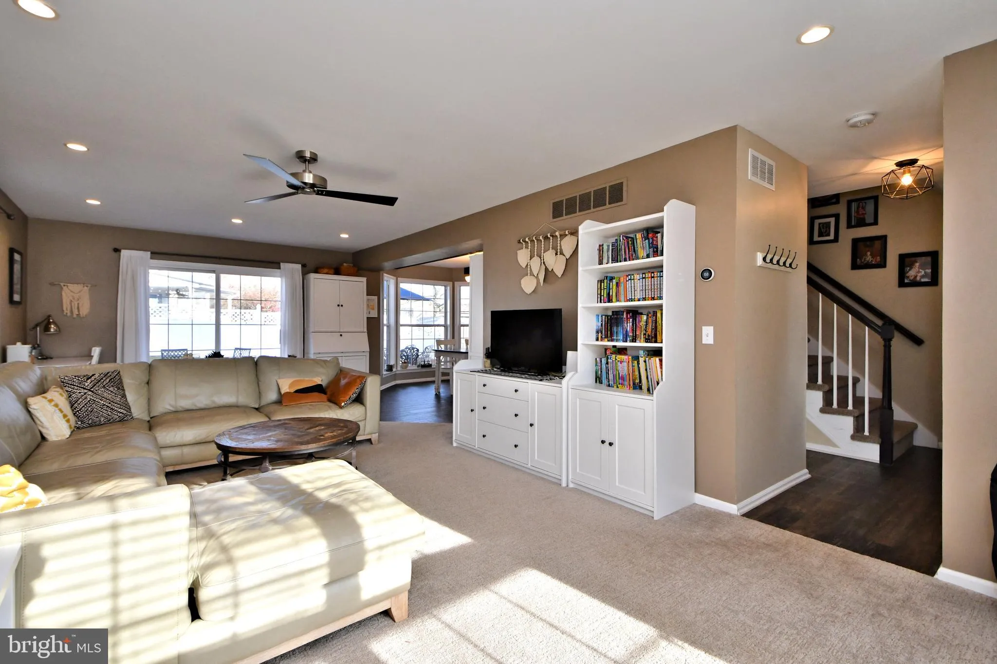 Telford, Pennsylvania 18969, United States, 3 Bedrooms Bedrooms, ,3 BathroomsBathrooms,Residential,Pending,28336