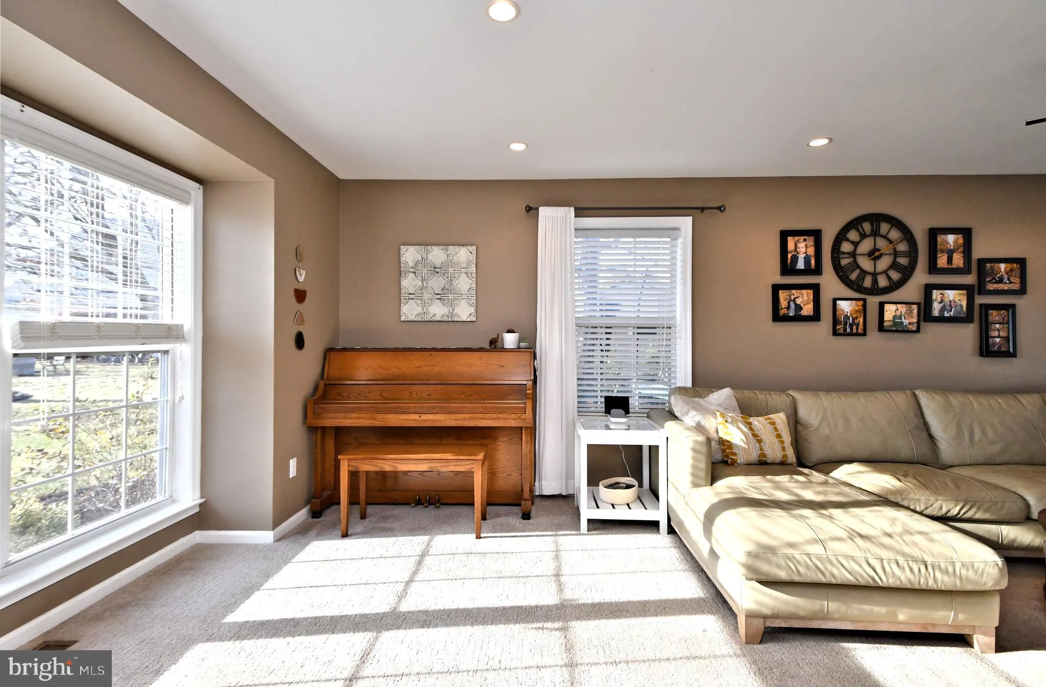 Telford, Pennsylvania 18969, United States, 3 Bedrooms Bedrooms, ,3 BathroomsBathrooms,Residential,Pending,28336