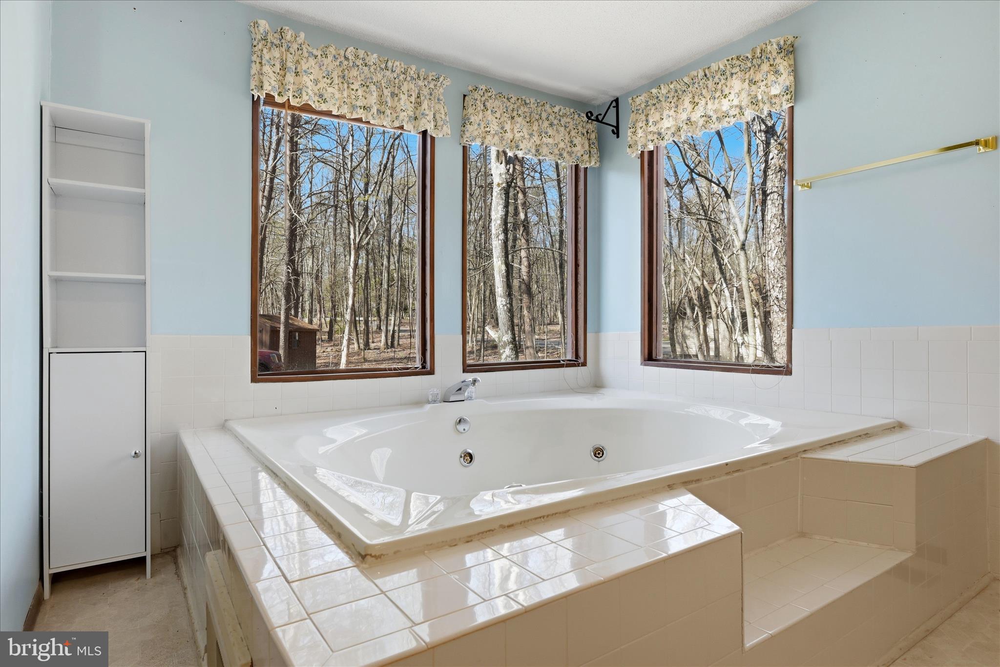 WALDEN WOODS - Residential