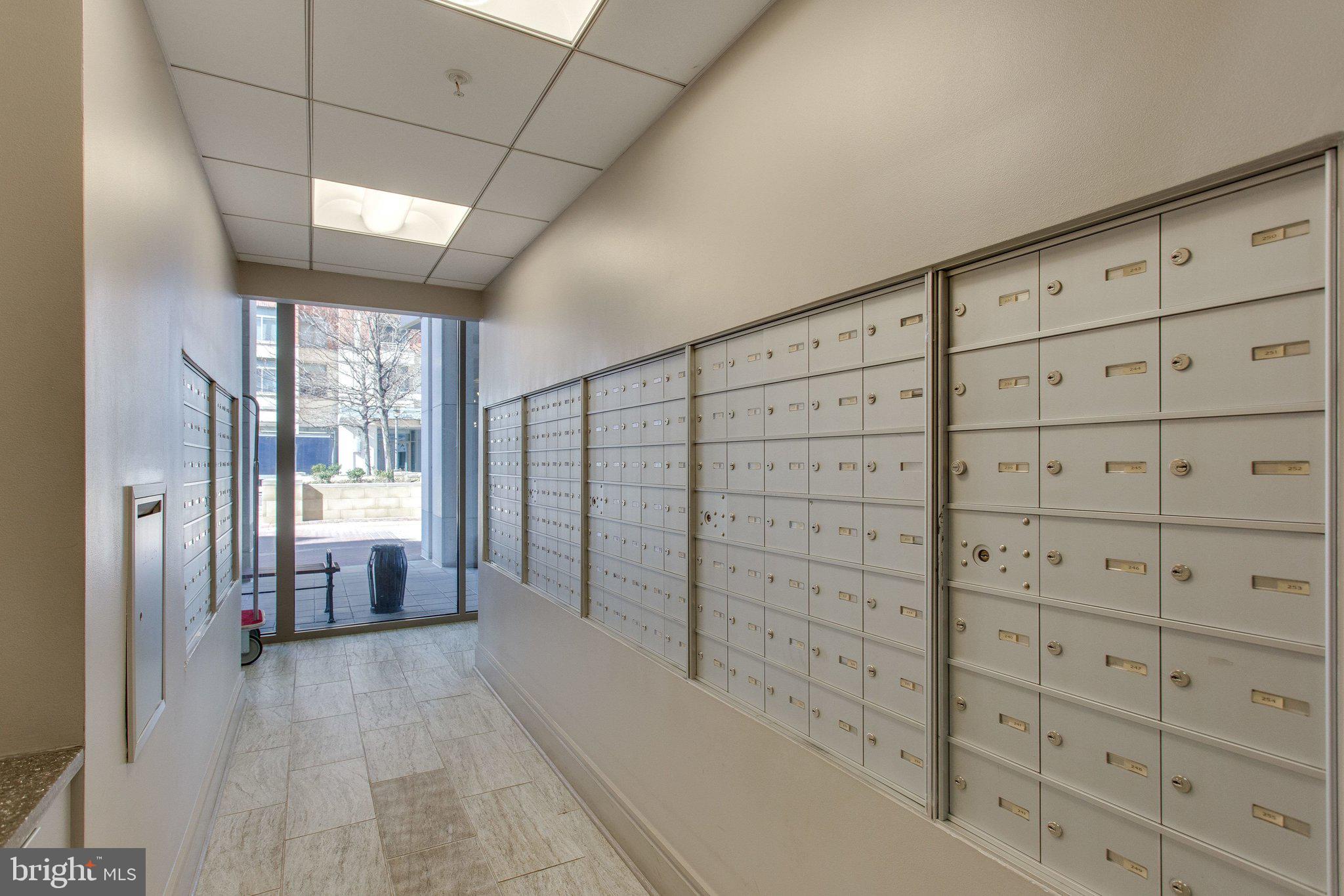 3650 S GLEBE ROAD 442