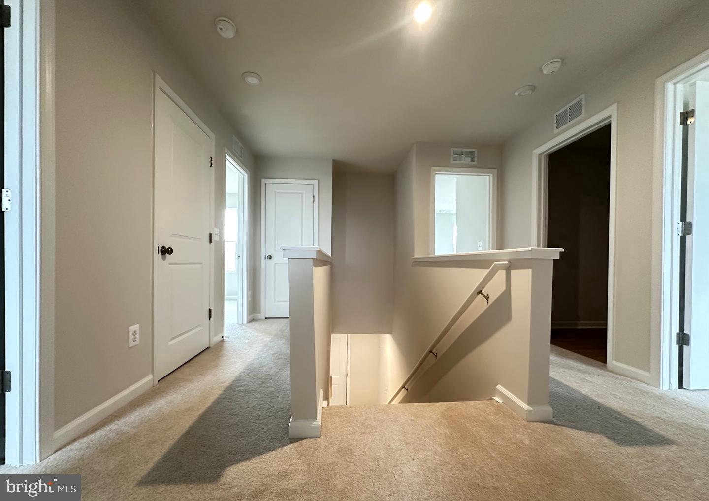 STONE SPRING - Residential Lease