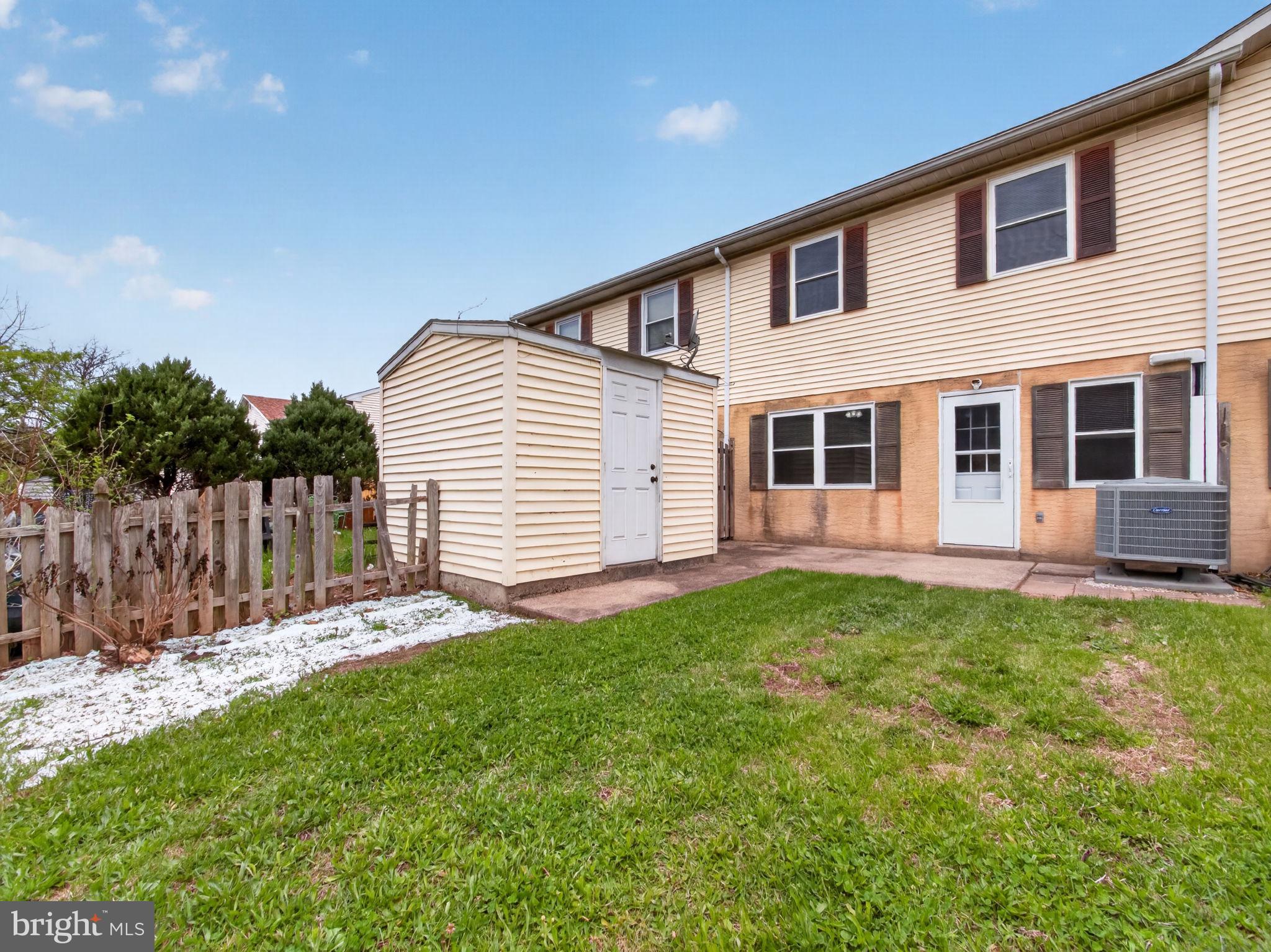 QUAKER GREEN - Residential