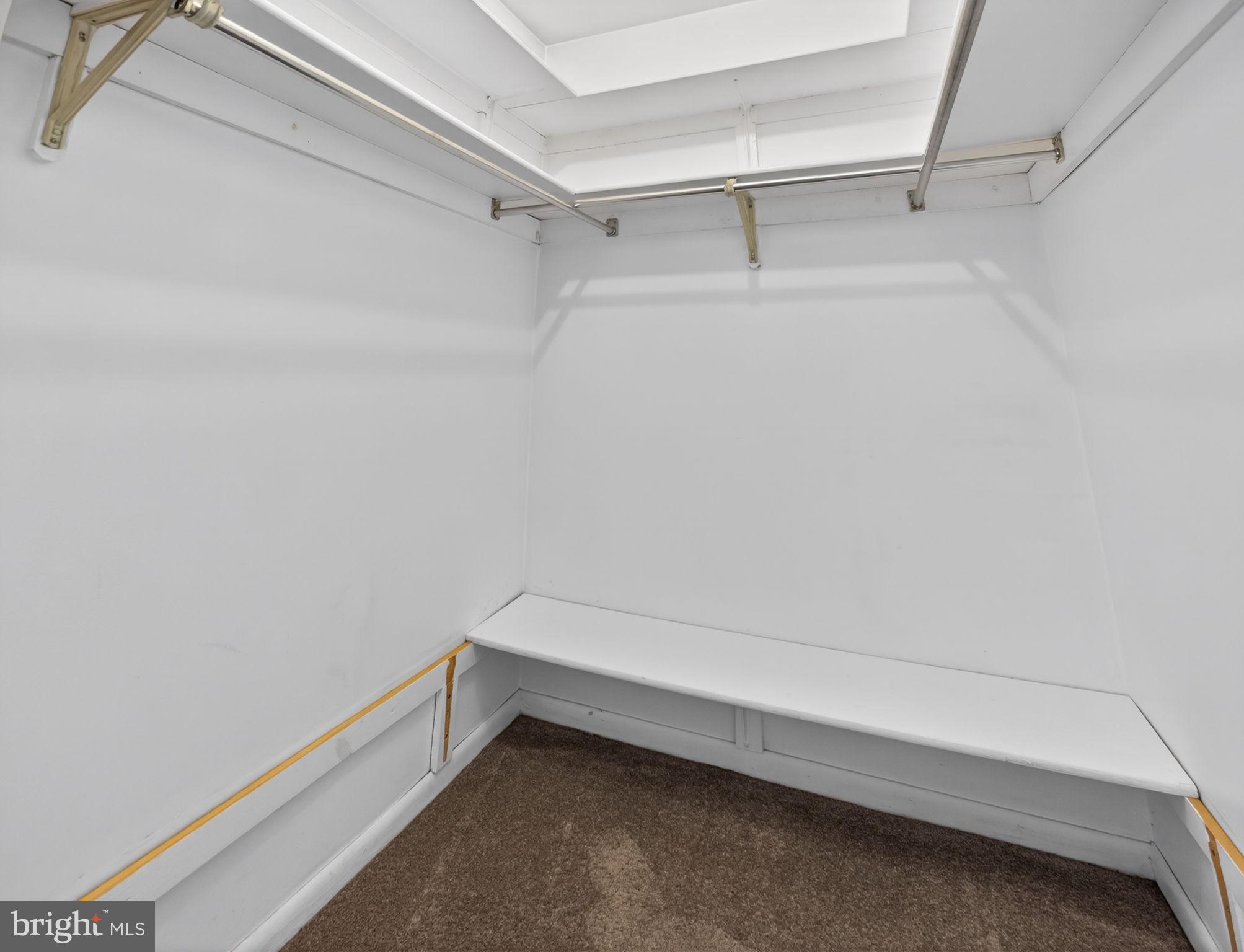 QUAKER GREEN - Residential