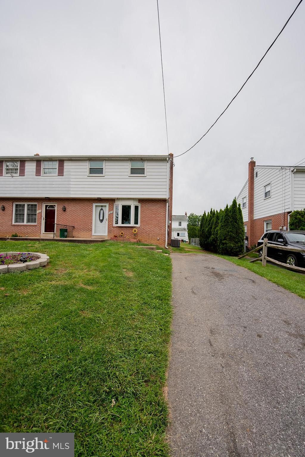 Photo of 1325 Wabank Road, Lancaster, PA 17603 (MLS # PALA2051878)
