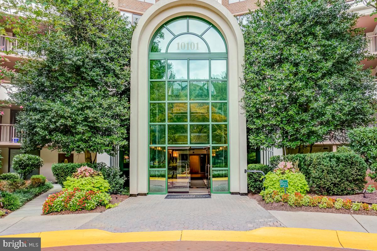 GROSVENOR PARK - Residential Lease