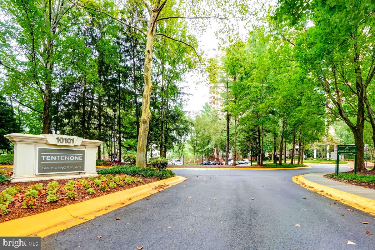 GROSVENOR PARK - Residential Lease