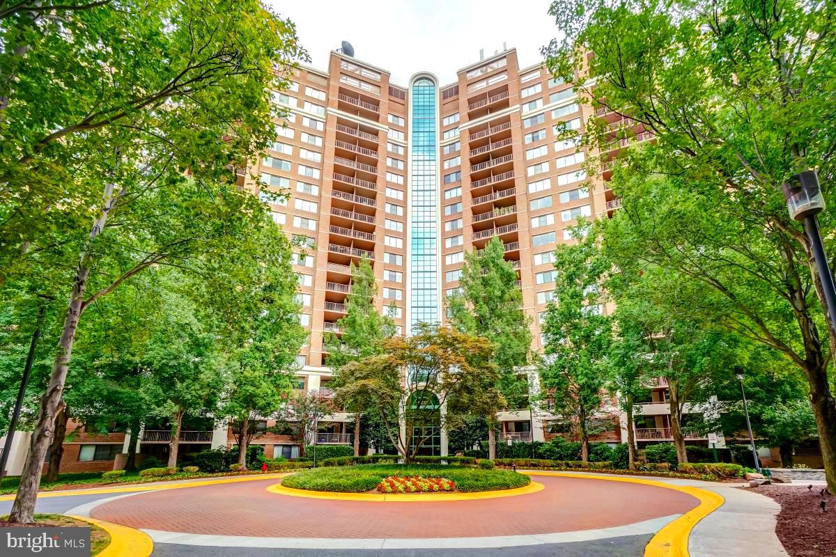 GROSVENOR PARK - Residential Lease