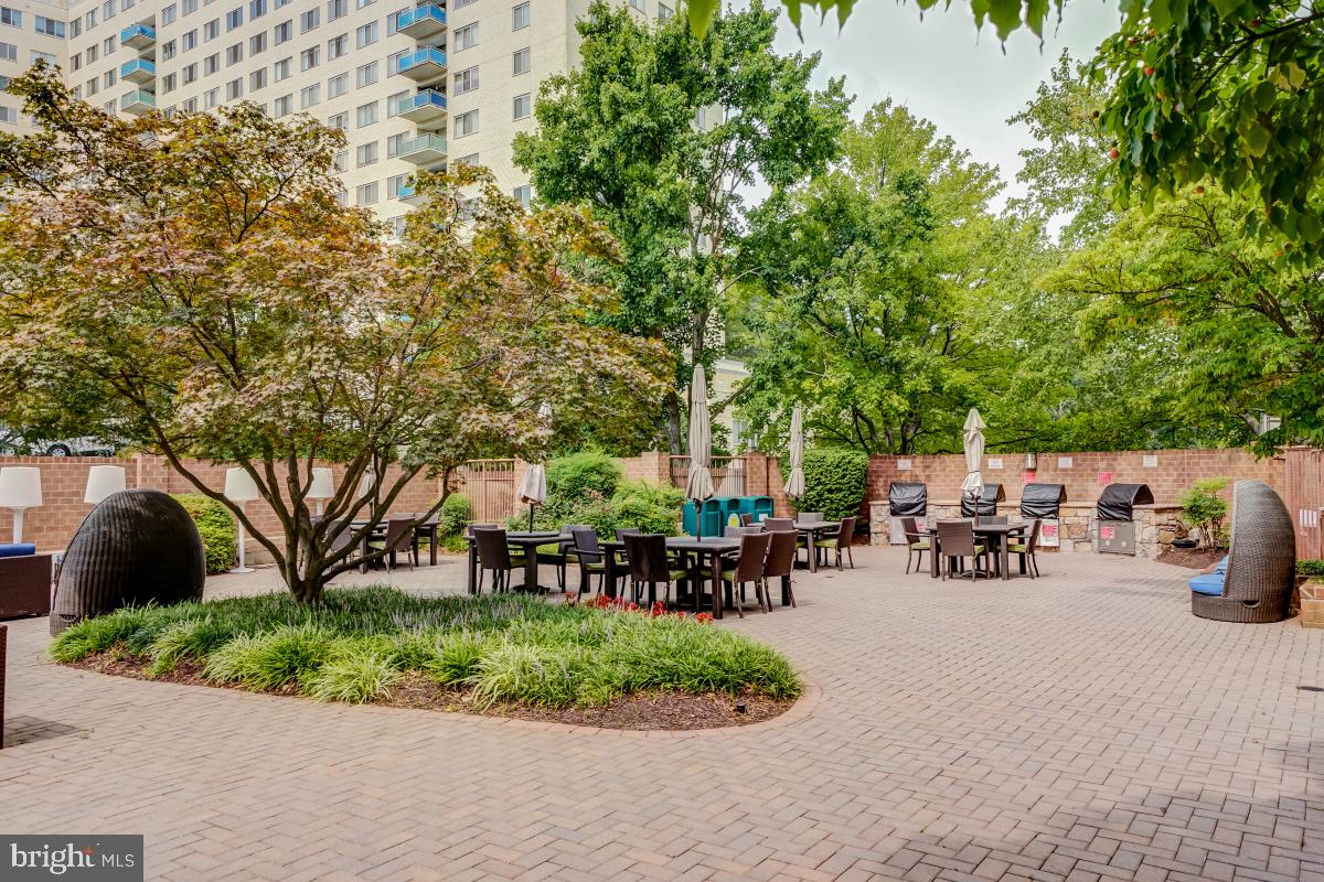 GROSVENOR PARK - Residential Lease