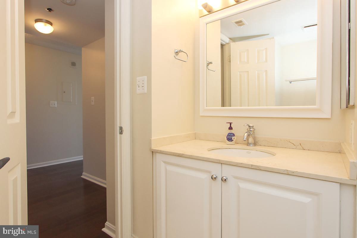 GROSVENOR PARK - Residential Lease