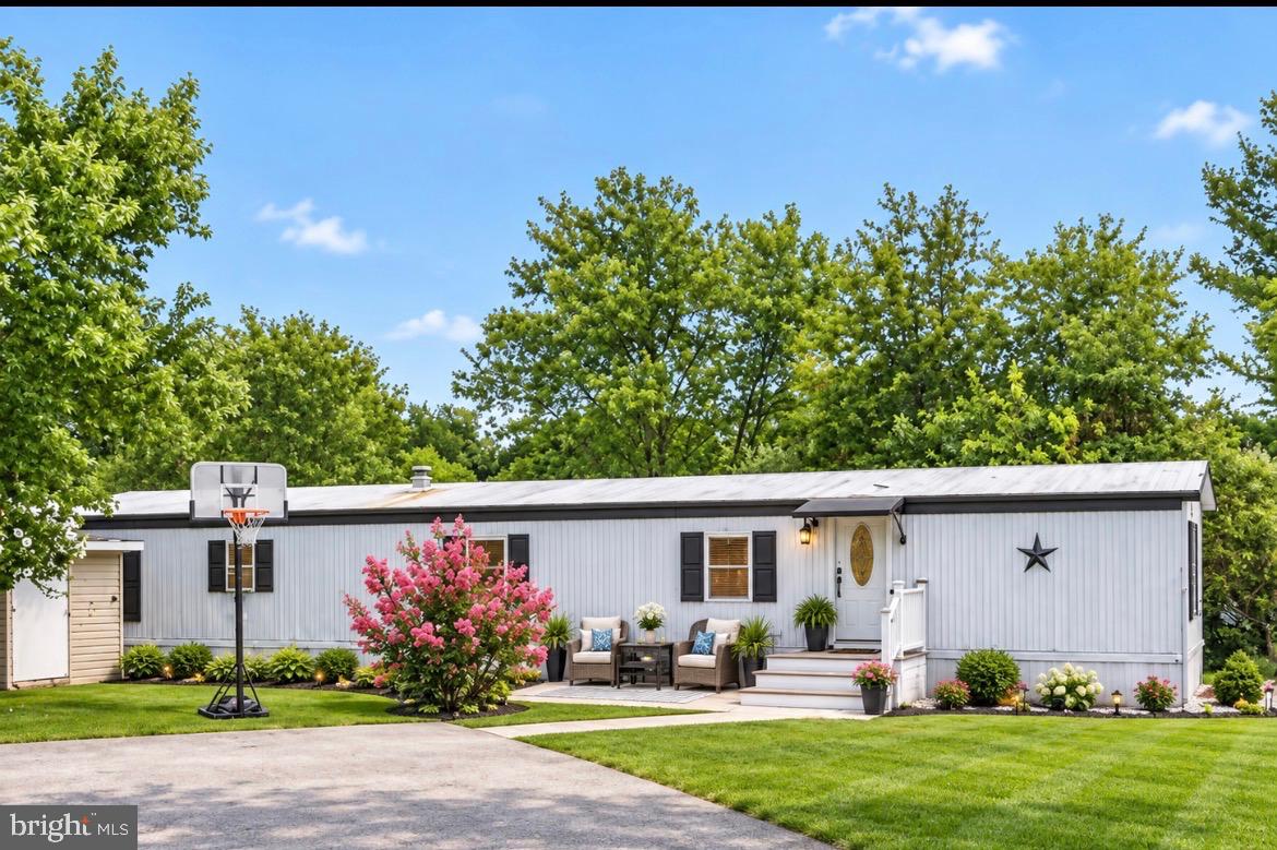 334 HOSTETTER BOULEVARD 334