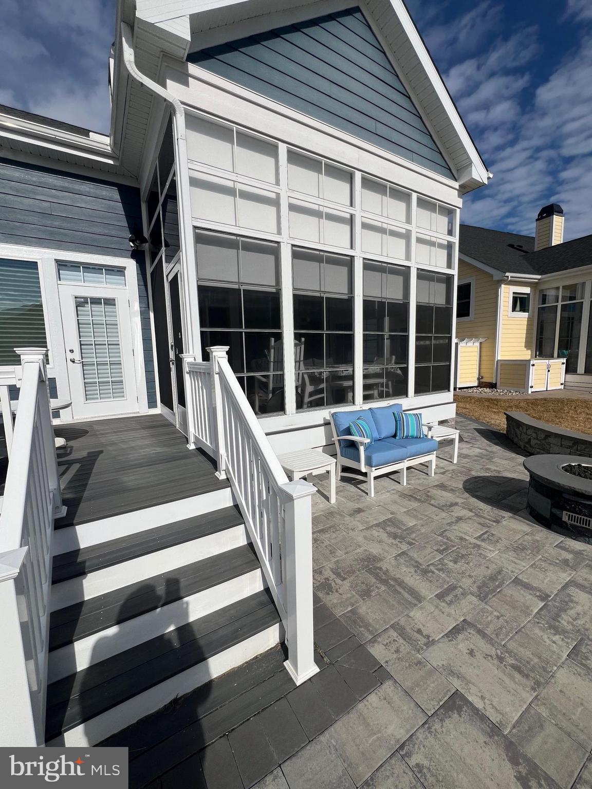 BAYSIDE - Residential