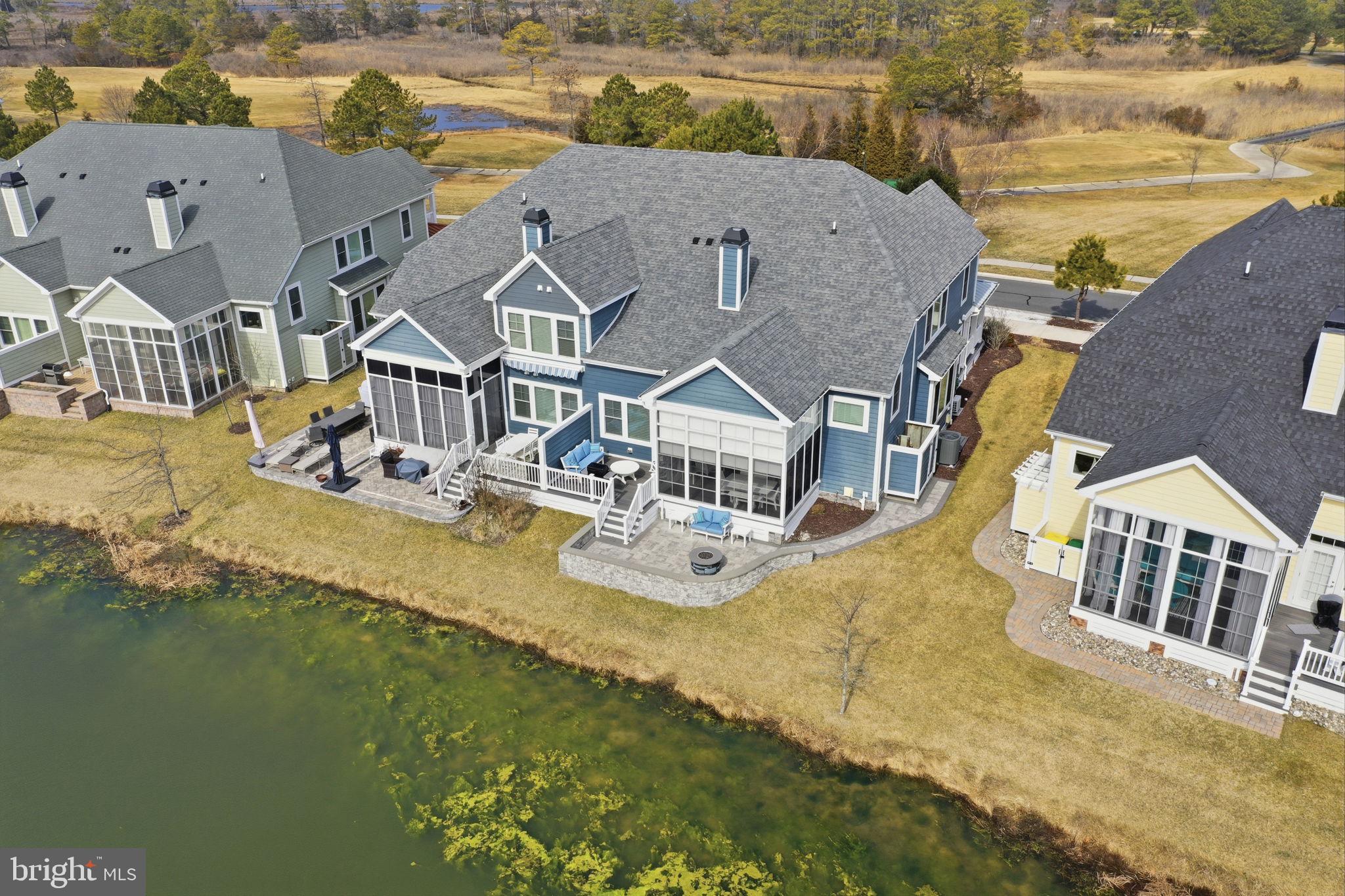 BAYSIDE - Residential