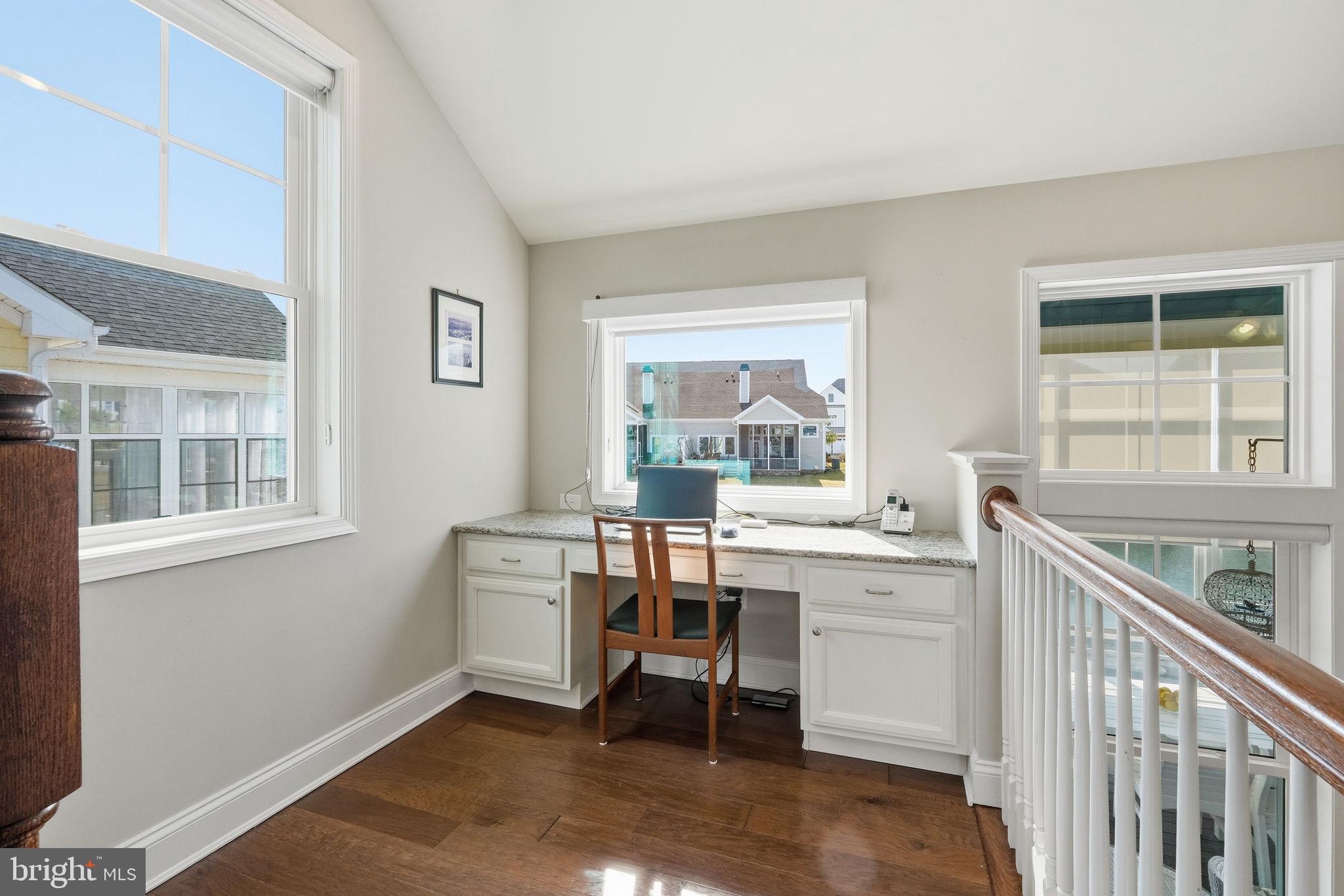 BAYSIDE - Residential