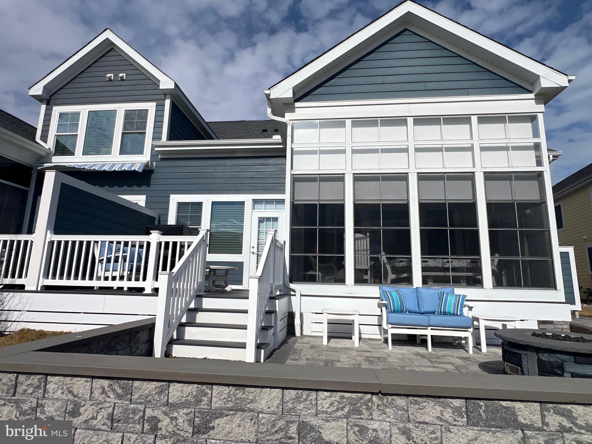 BAYSIDE - Residential