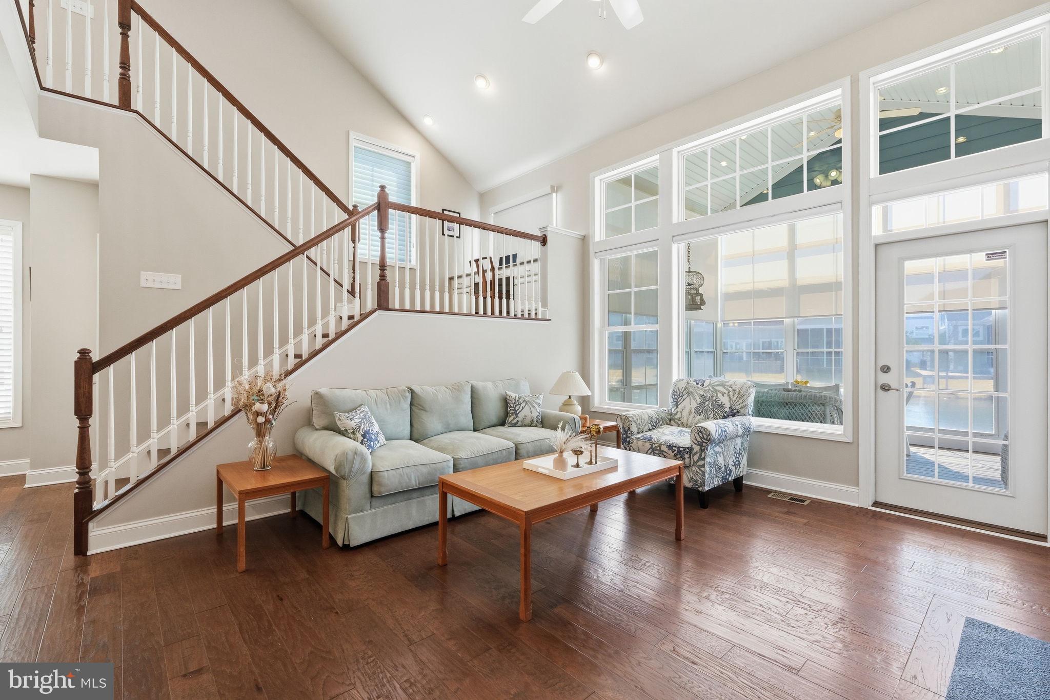 BAYSIDE - Residential