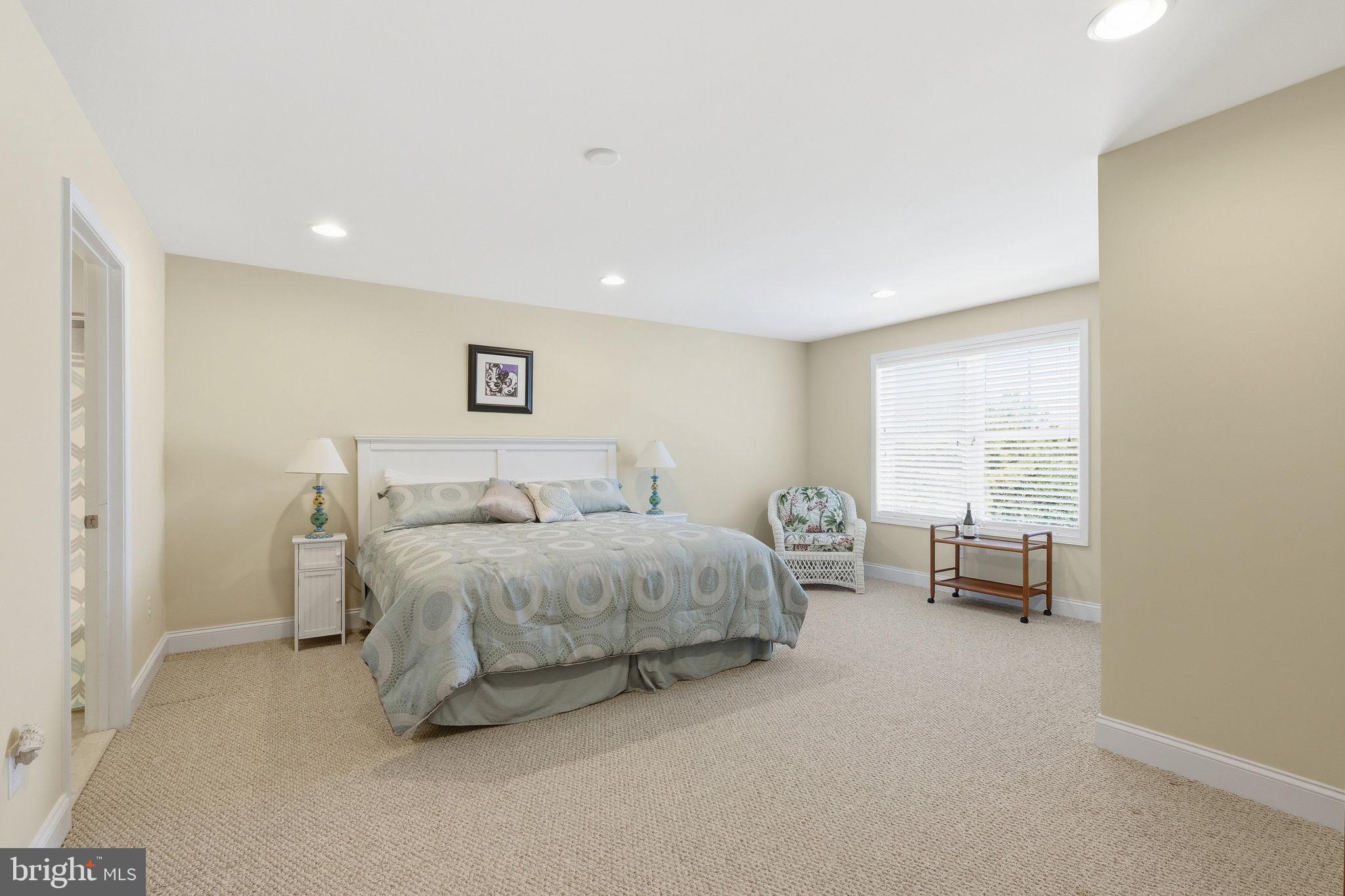 BAYSIDE - Residential