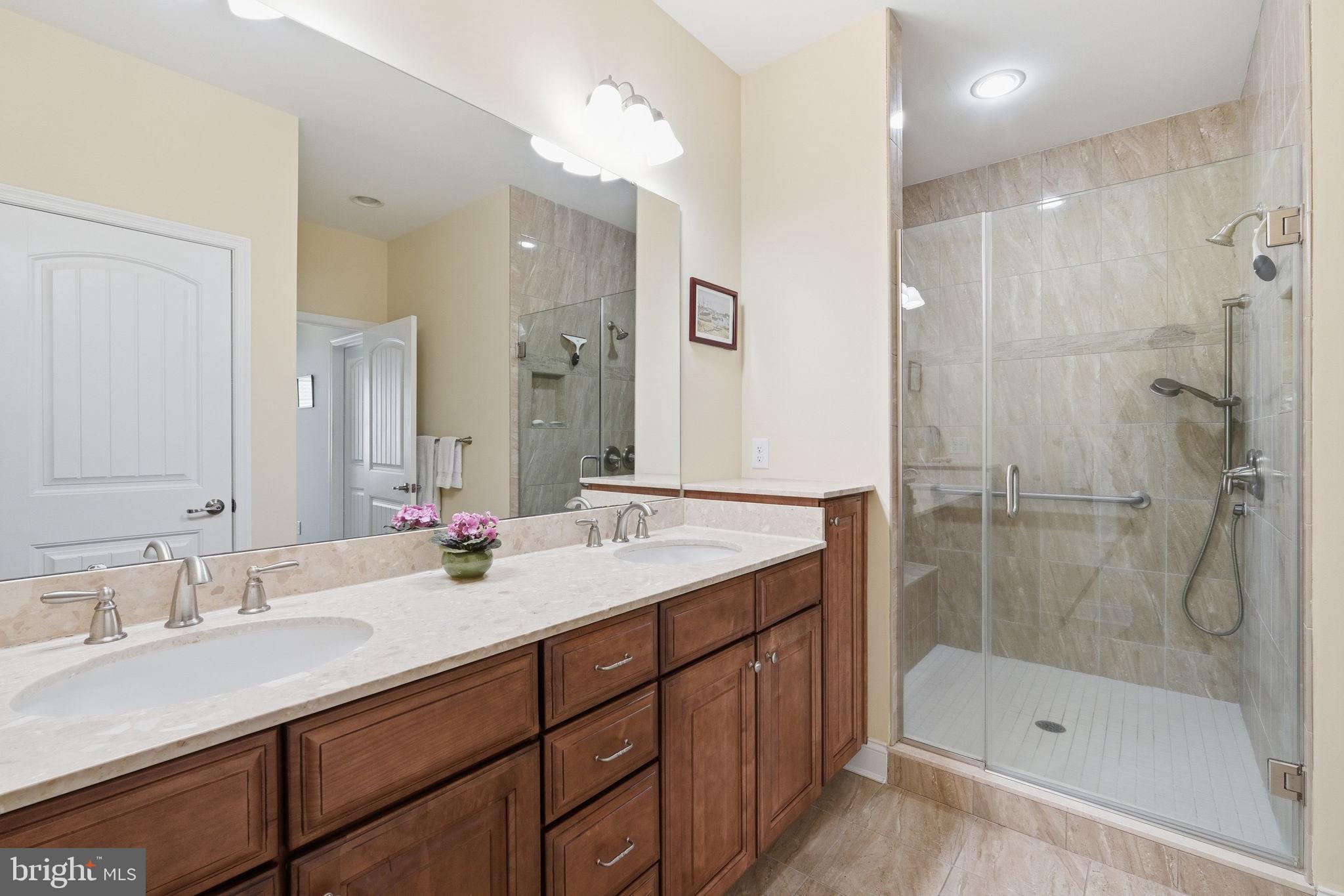 BAYSIDE - Residential