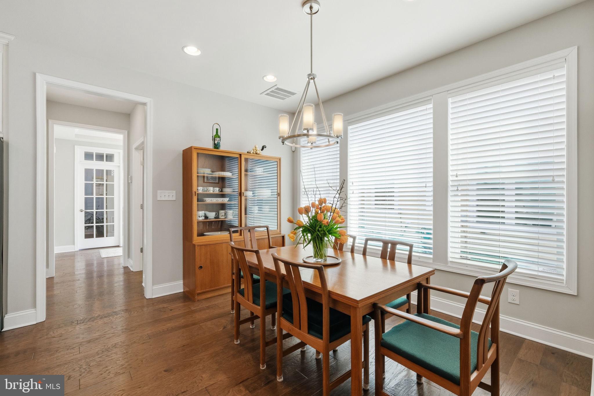 BAYSIDE - Residential